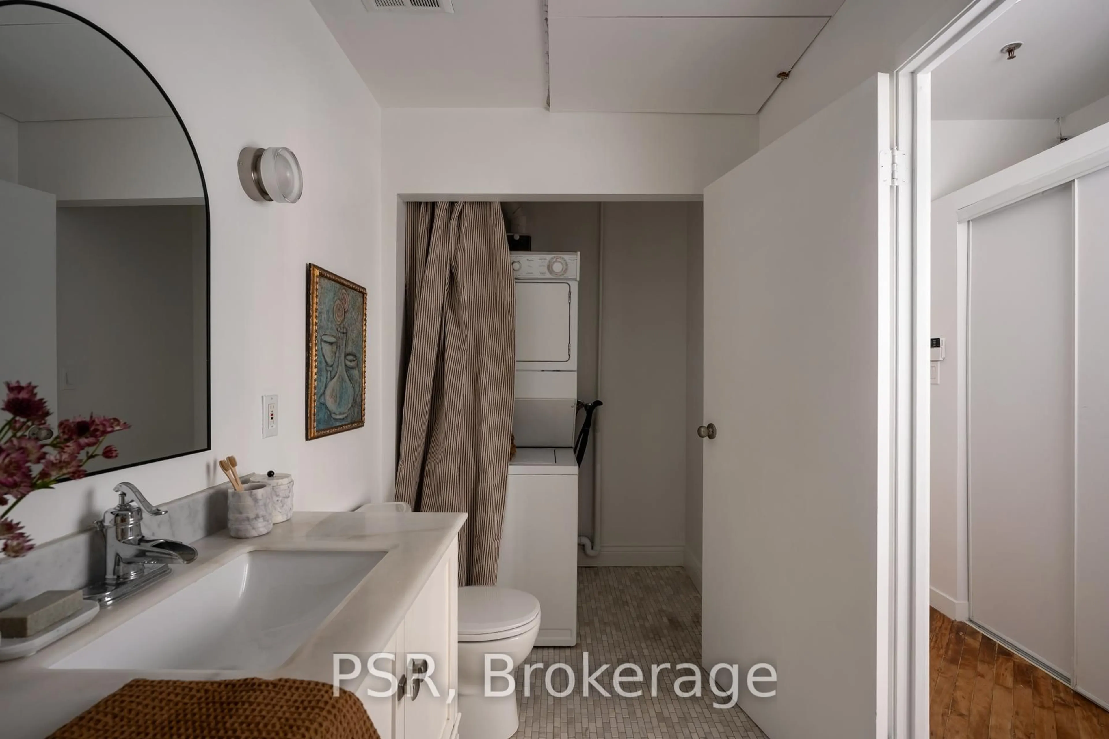 Standard bathroom, unknown for 90 Sherbourne St #407, Toronto Ontario M5A 2R1