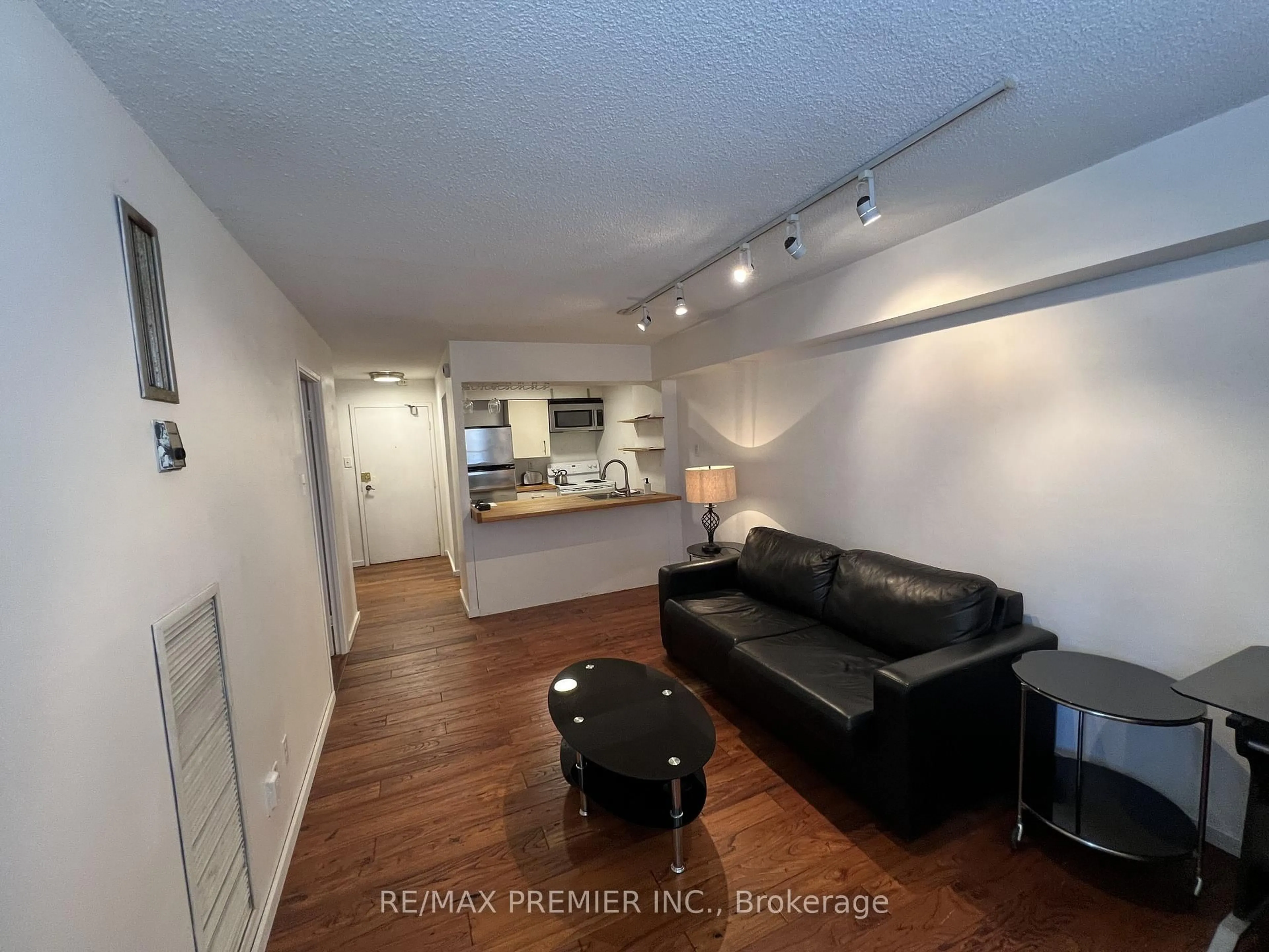 A pic of a room for 80 St Patrick St #718, Toronto Ontario M5T 2X6
