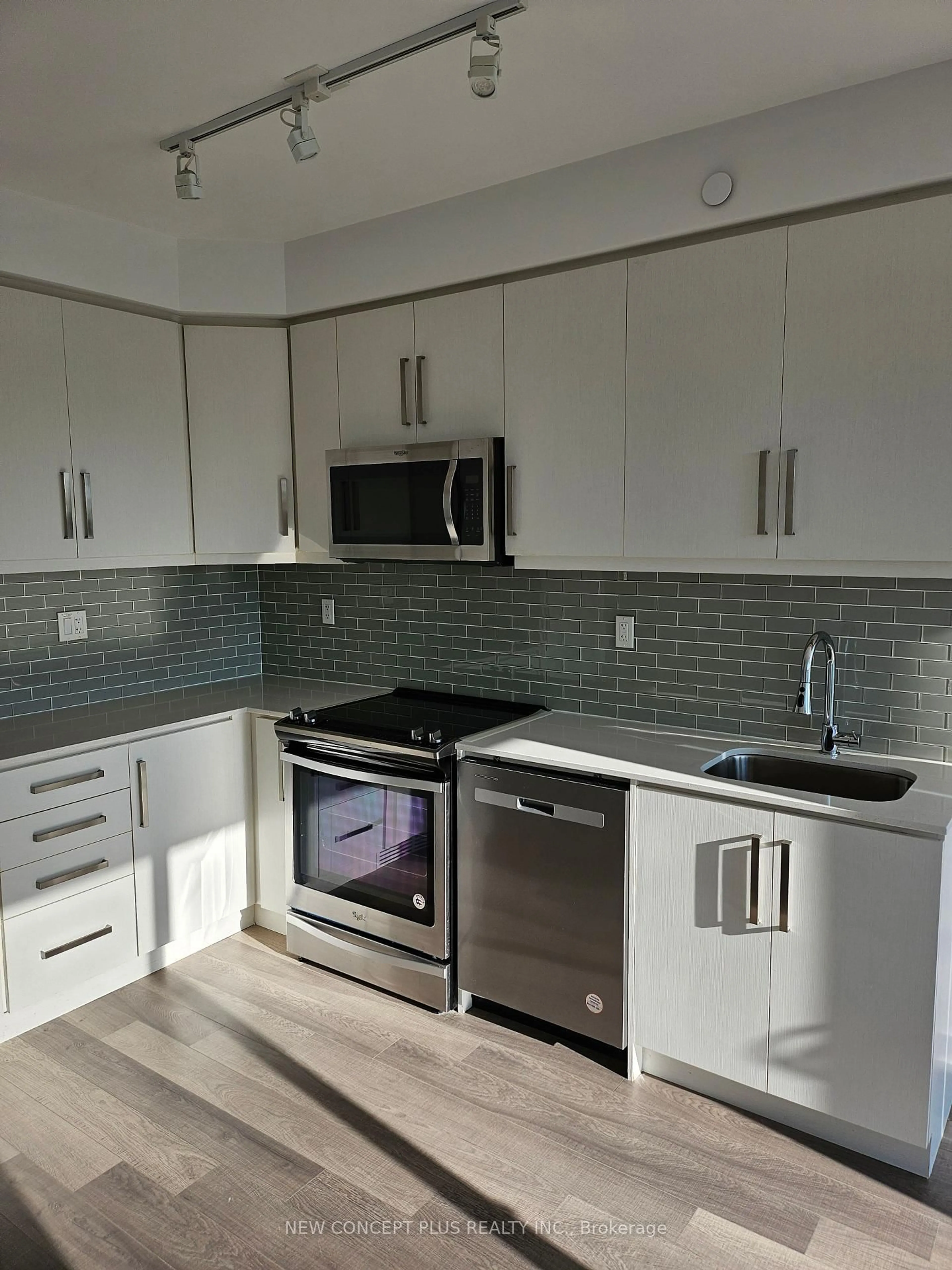Open concept kitchen, unknown for 5180 Yonge St #1505, Toronto Ontario M2N 0K5