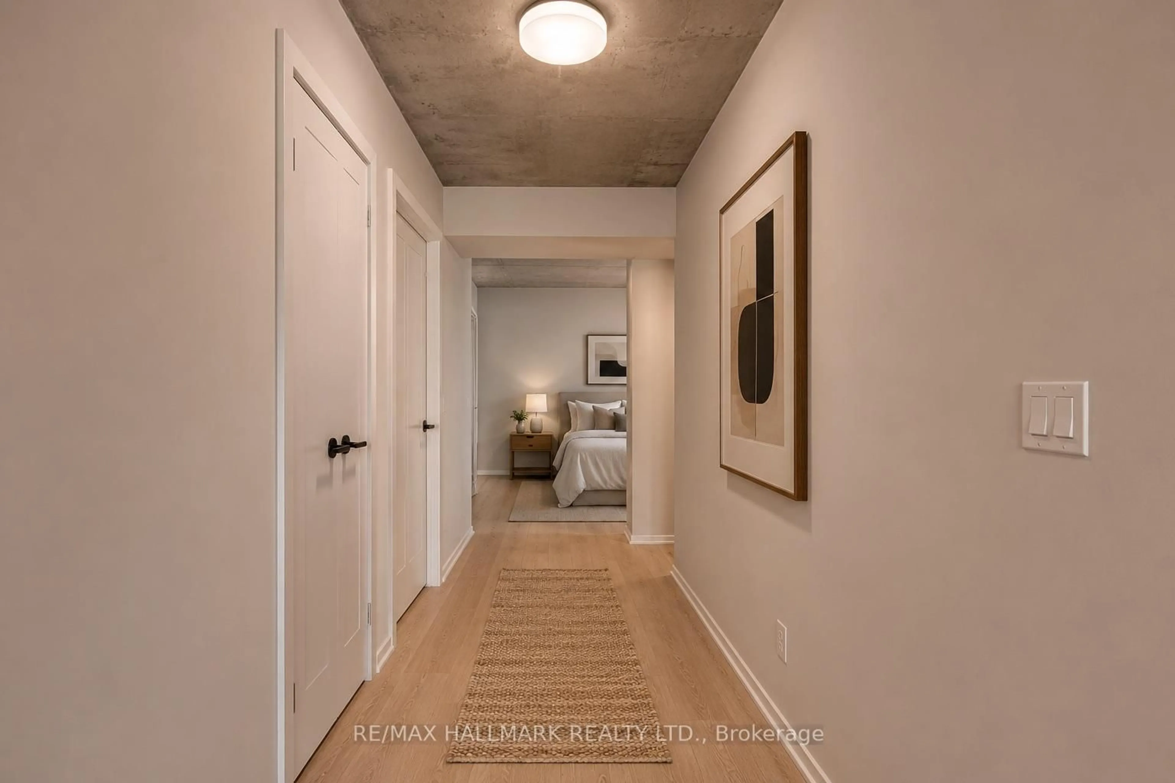 Indoor entryway for 5 Soudan Ave #707, Toronto Ontario M4S 0B1