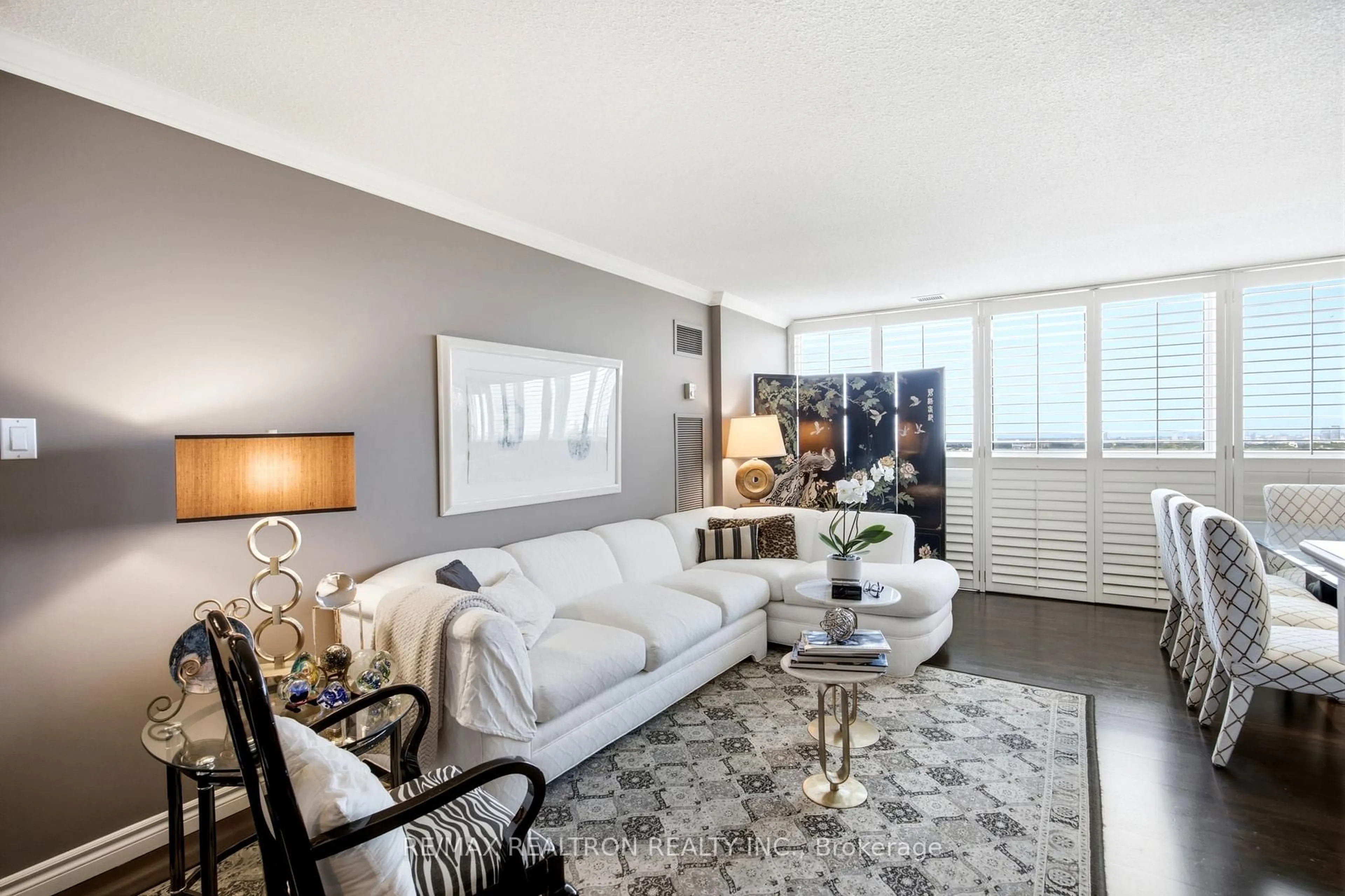 Living room with furniture, unknown for 3000 Bathurst St #PH3, Toronto Ontario M6B 3B4