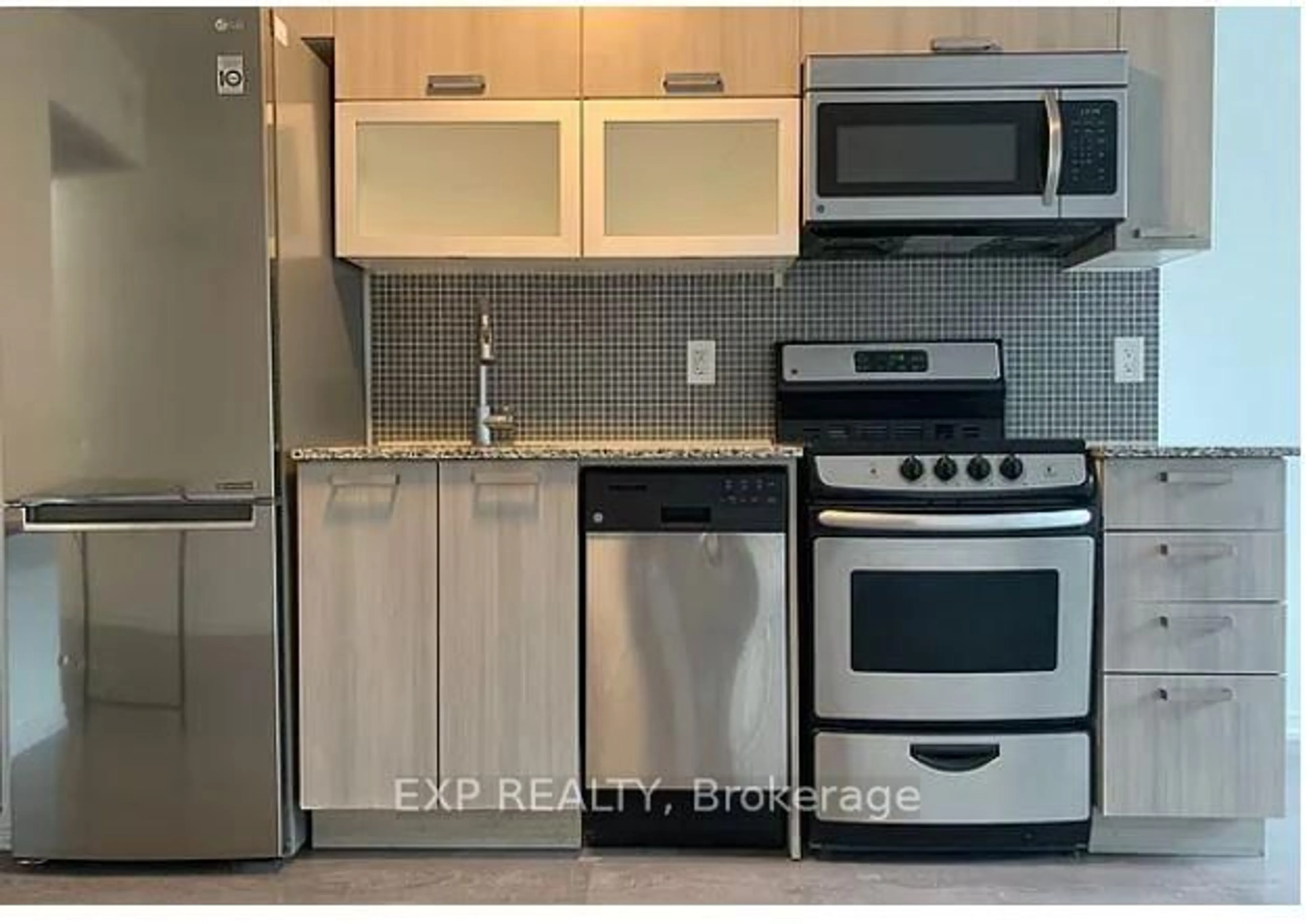 Standard kitchen, unknown for 36 Lisgar St #611E, Toronto Ontario M6J 0C7