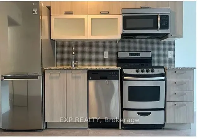 36 Lisgar St #611E, Toronto 3