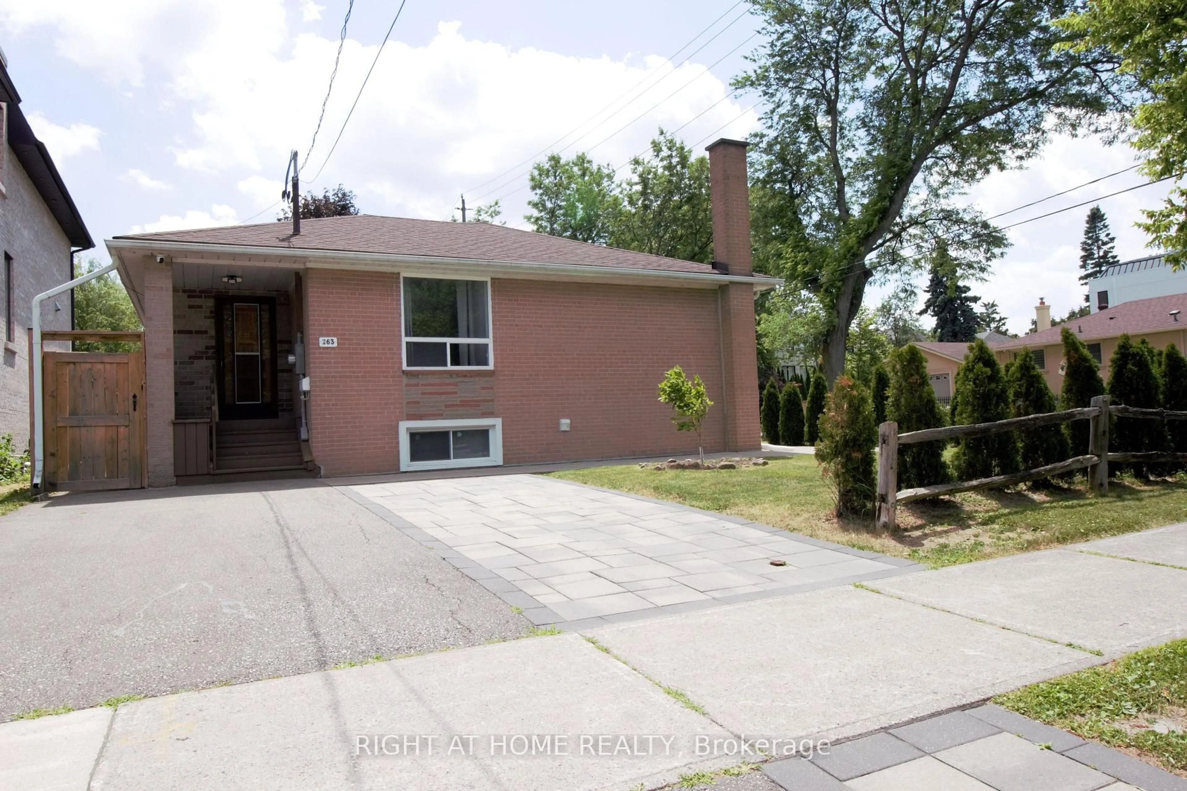 Unknown for 263 Patricia Ave, Toronto Ontario M2M 1J7