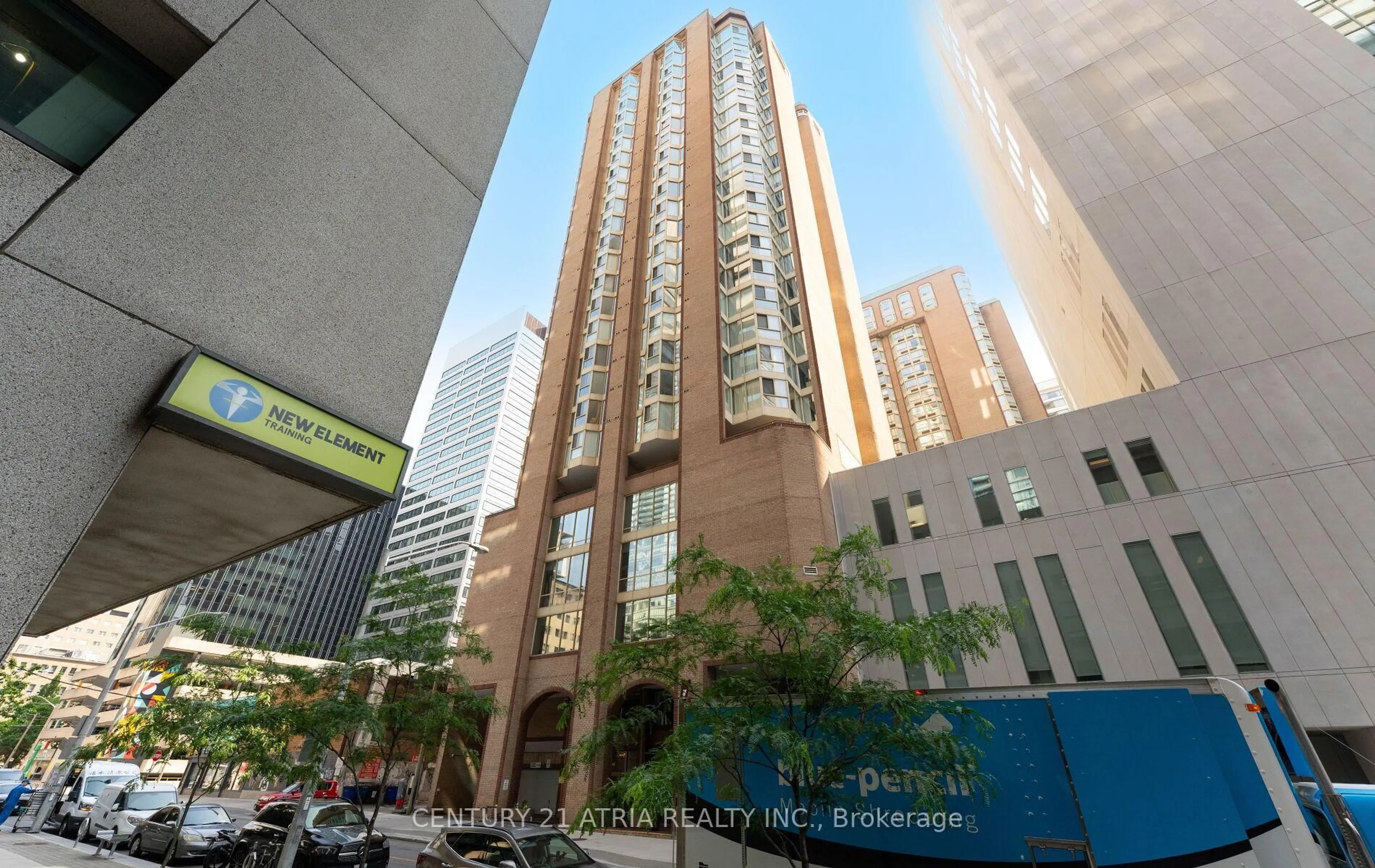 Indoor foyer for 55 Centre Ave #1402, Toronto Ontario M5G 2H5