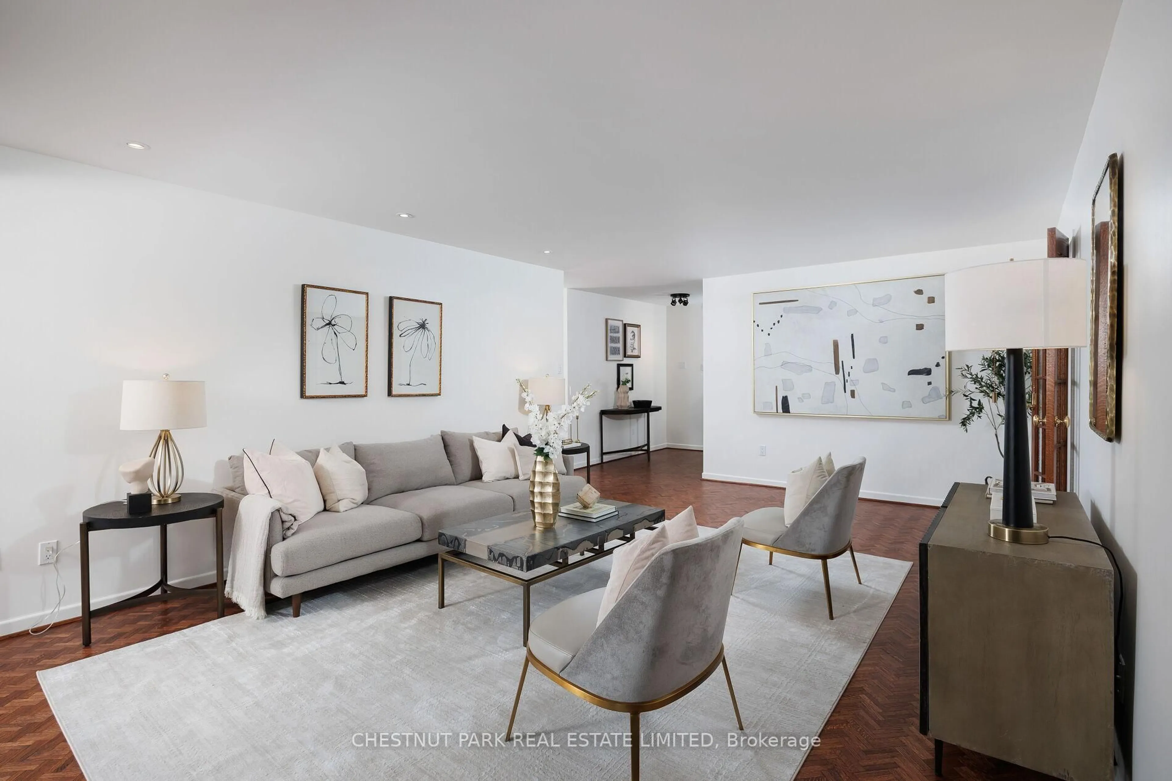 Living room with furniture, unknown for 62 Wellesley St #1903, Toronto Ontario M5S 2X3