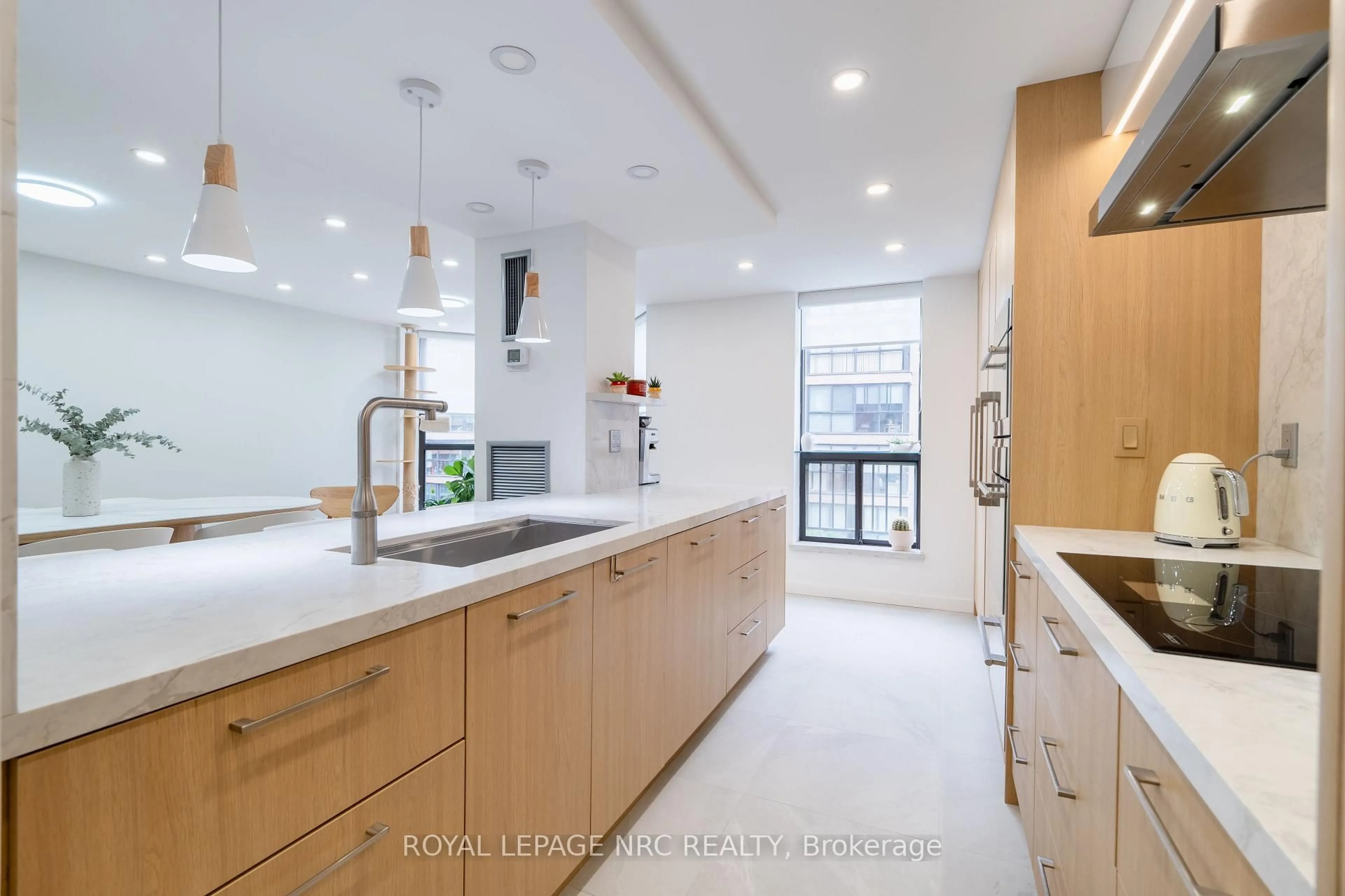 Contemporary kitchen, ceramic/tile floor for 30 Church St #506, Toronto Ontario M5E 1S7