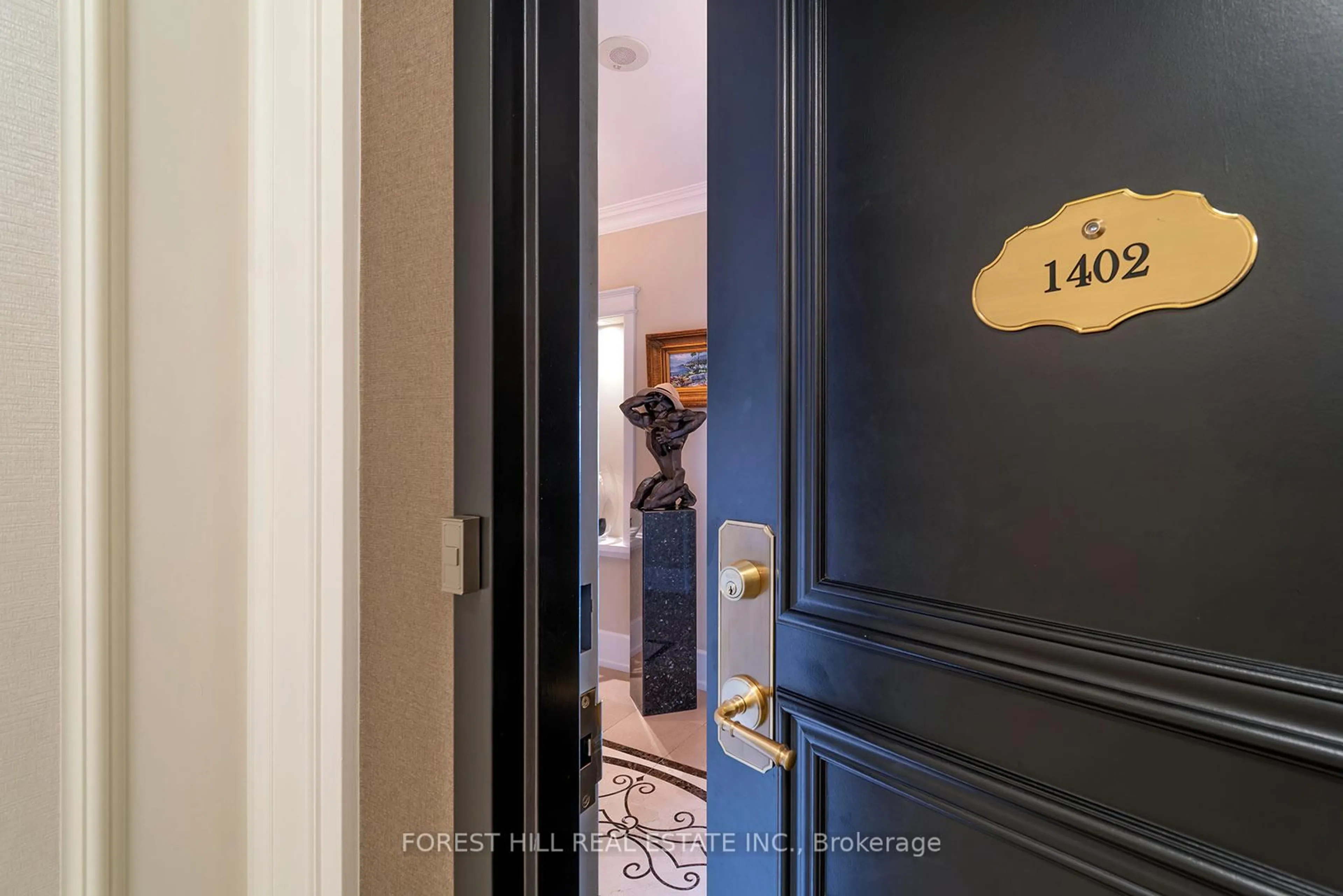 Indoor entryway for 660 Sheppard Ave #1402, Toronto Ontario M2K 3E5