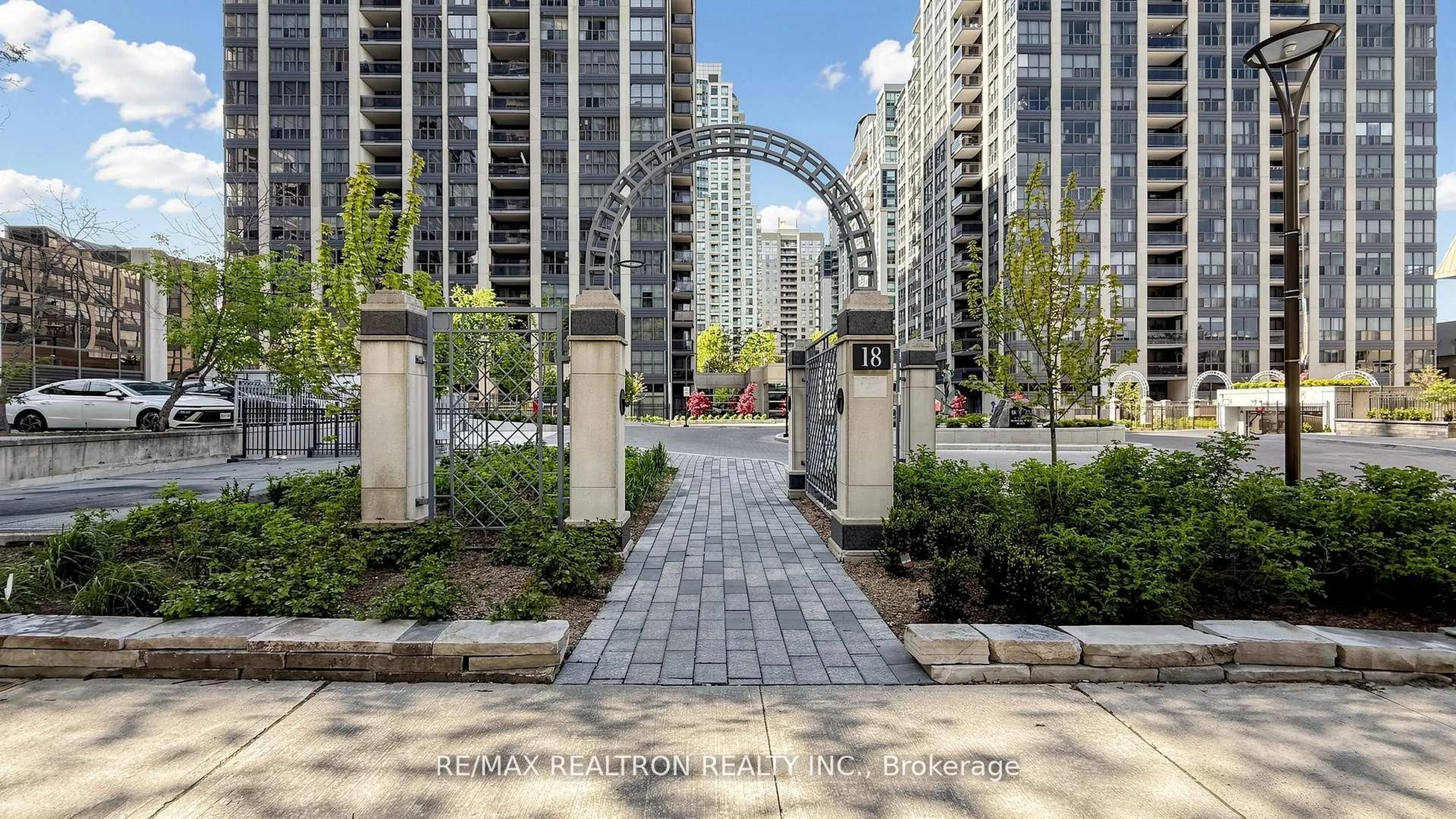 Unknown for 18 Hollywood Ave #1707, Toronto Ontario M2N 6P5