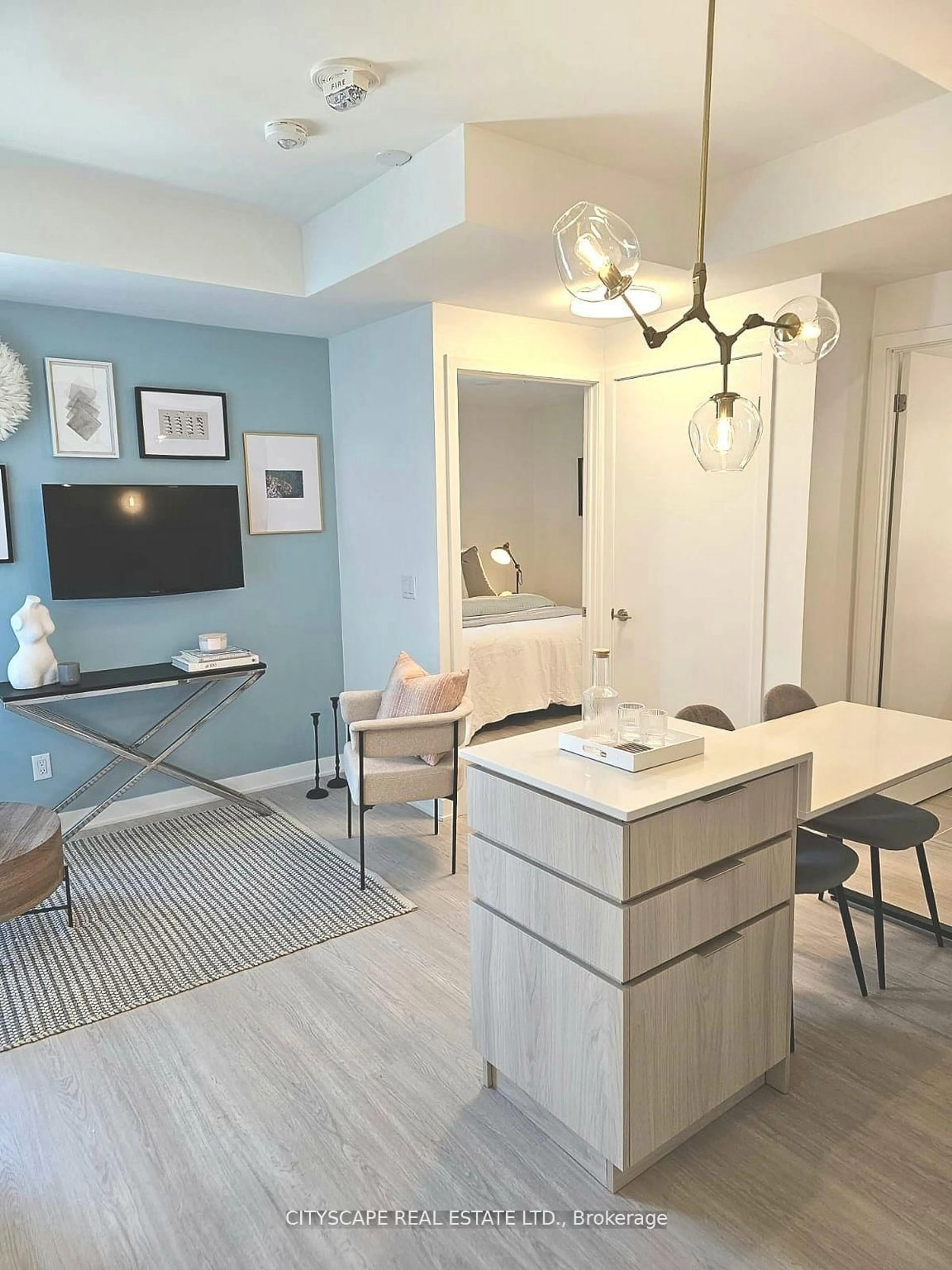 Contemporary bathroom, unknown for 185 Alberta Ave #506, Toronto Ontario M6C 0A5