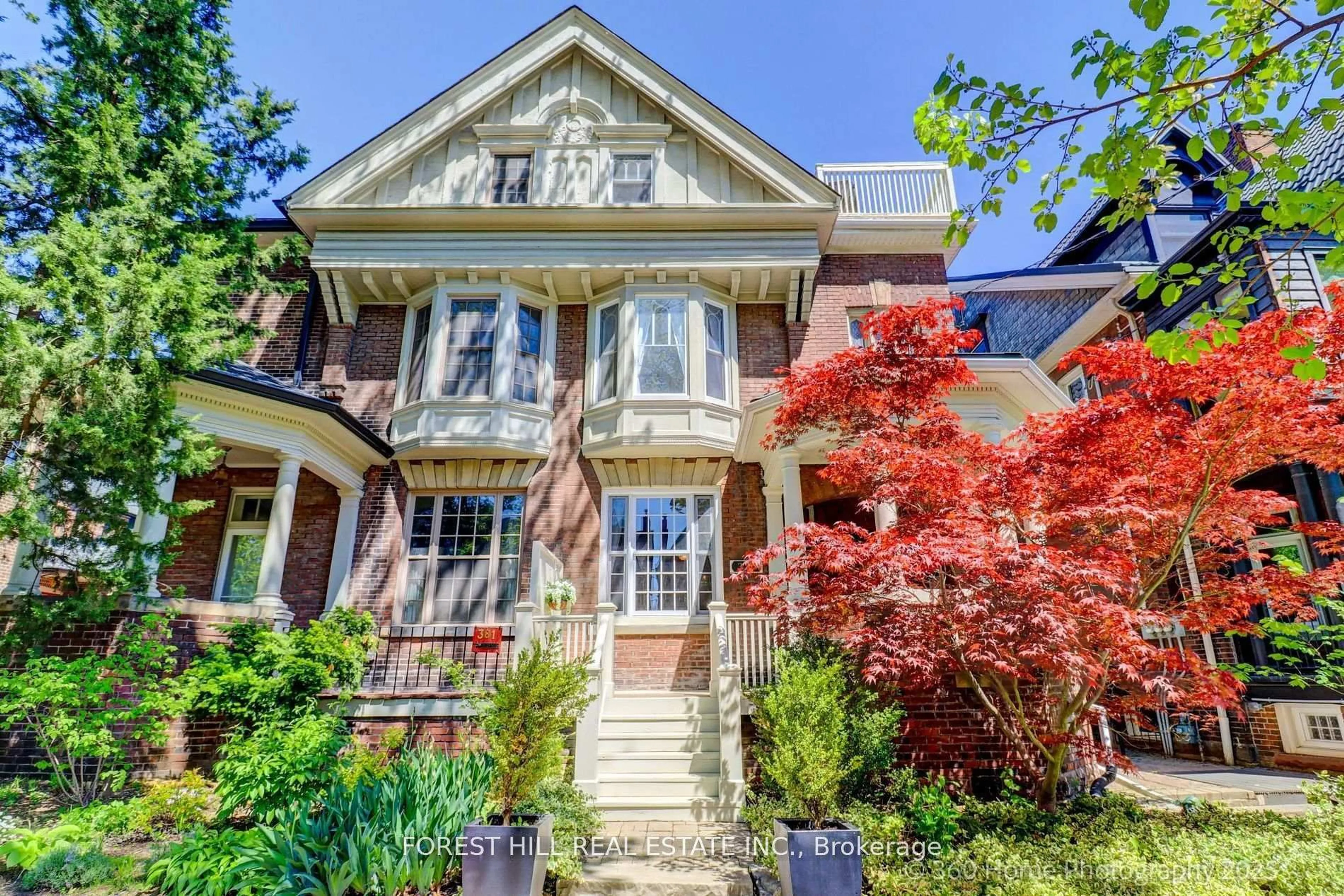 Home with brick exterior material, street for 379 Huron St, Toronto Ontario M5S 2G5