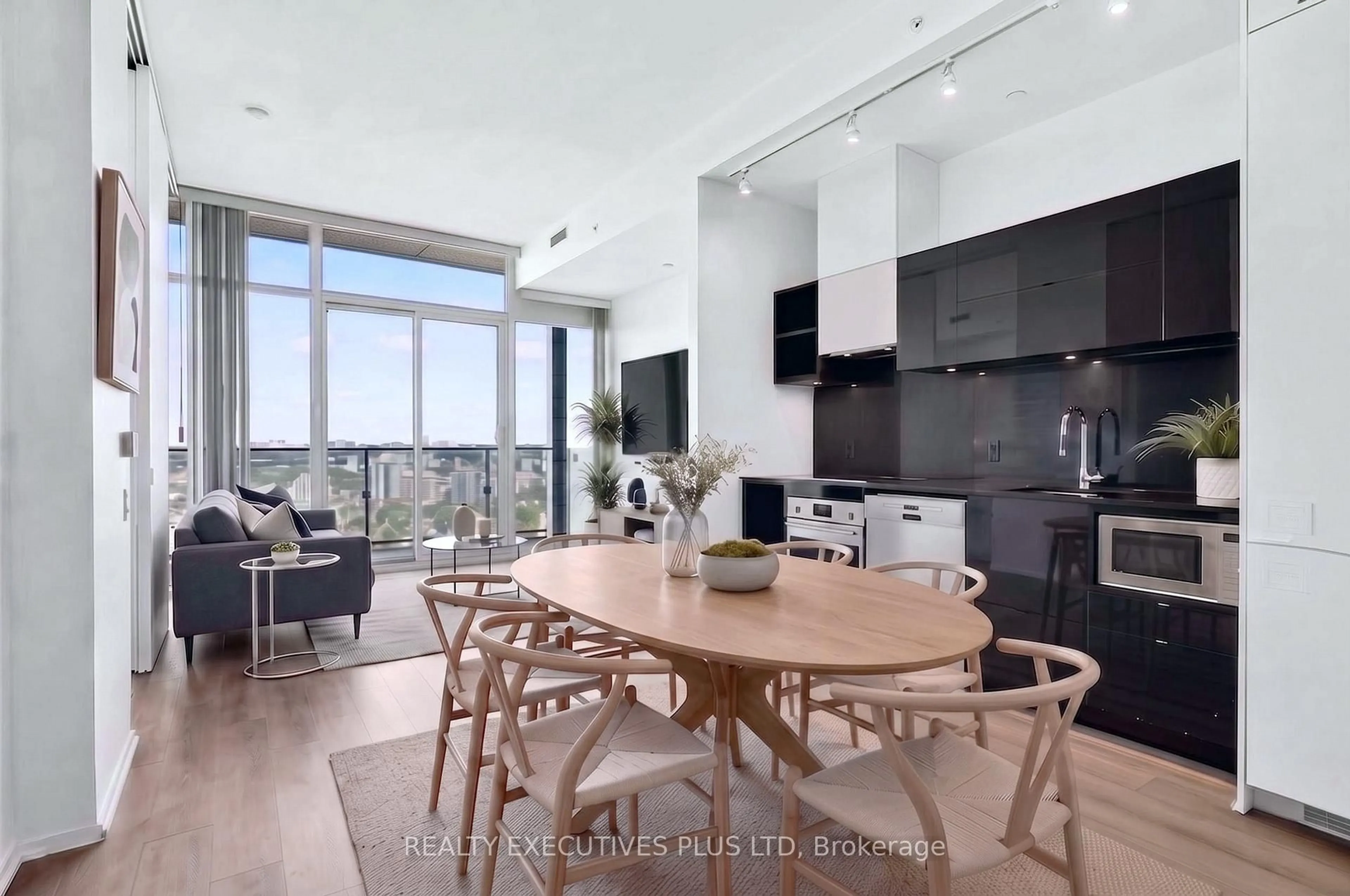 Open concept kitchen, unknown for 125 Peter St #3604, Toronto Ontario M5V 0M2