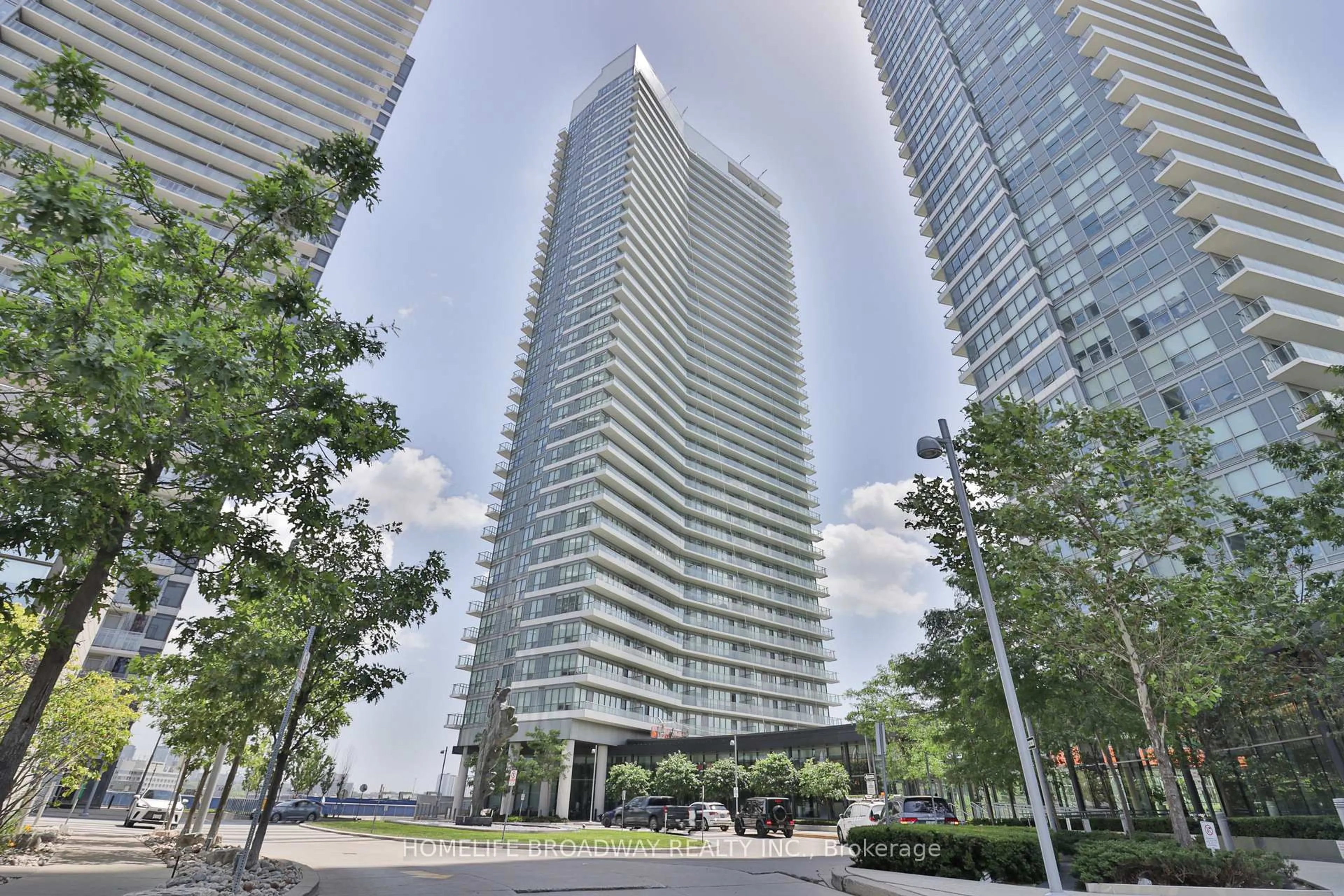 Indoor foyer for 117 Mcmahon Dr #2105, Toronto Ontario M2K 0E4