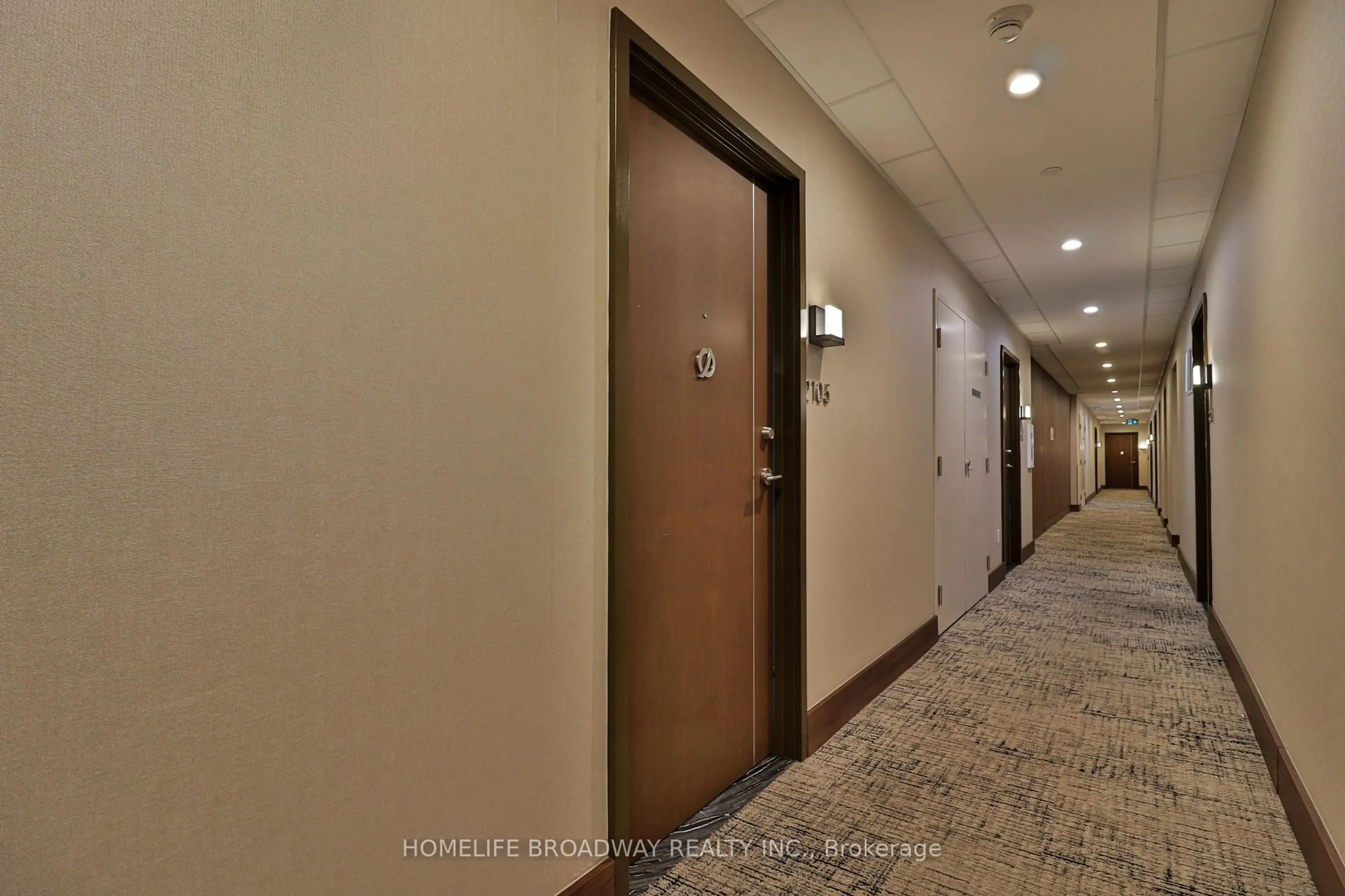 Indoor foyer for 117 Mcmahon Dr #2105, Toronto Ontario M2K 0E4