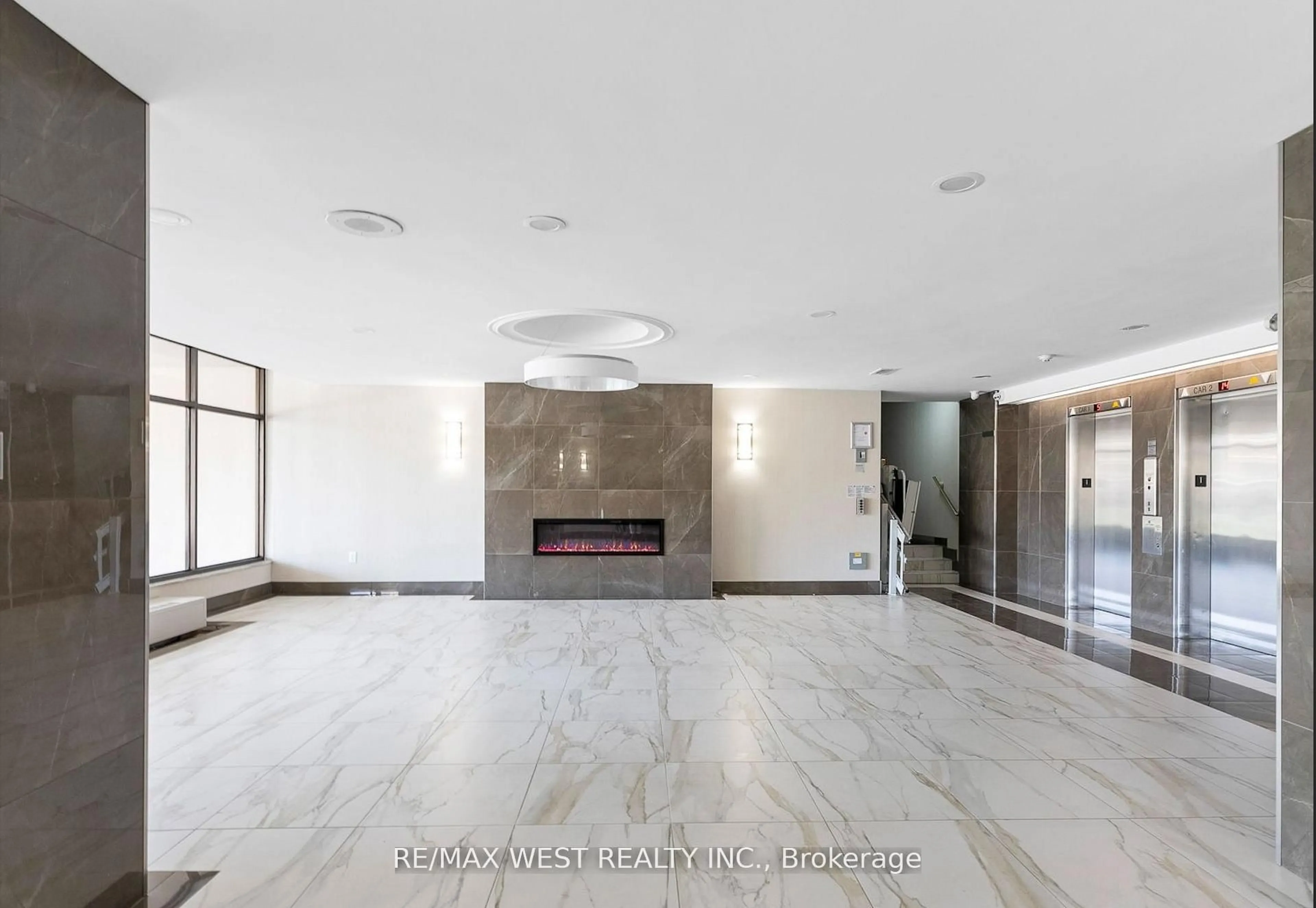 Unknown for 130 Neptune Dr #202, Toronto Ontario M6A 1X5