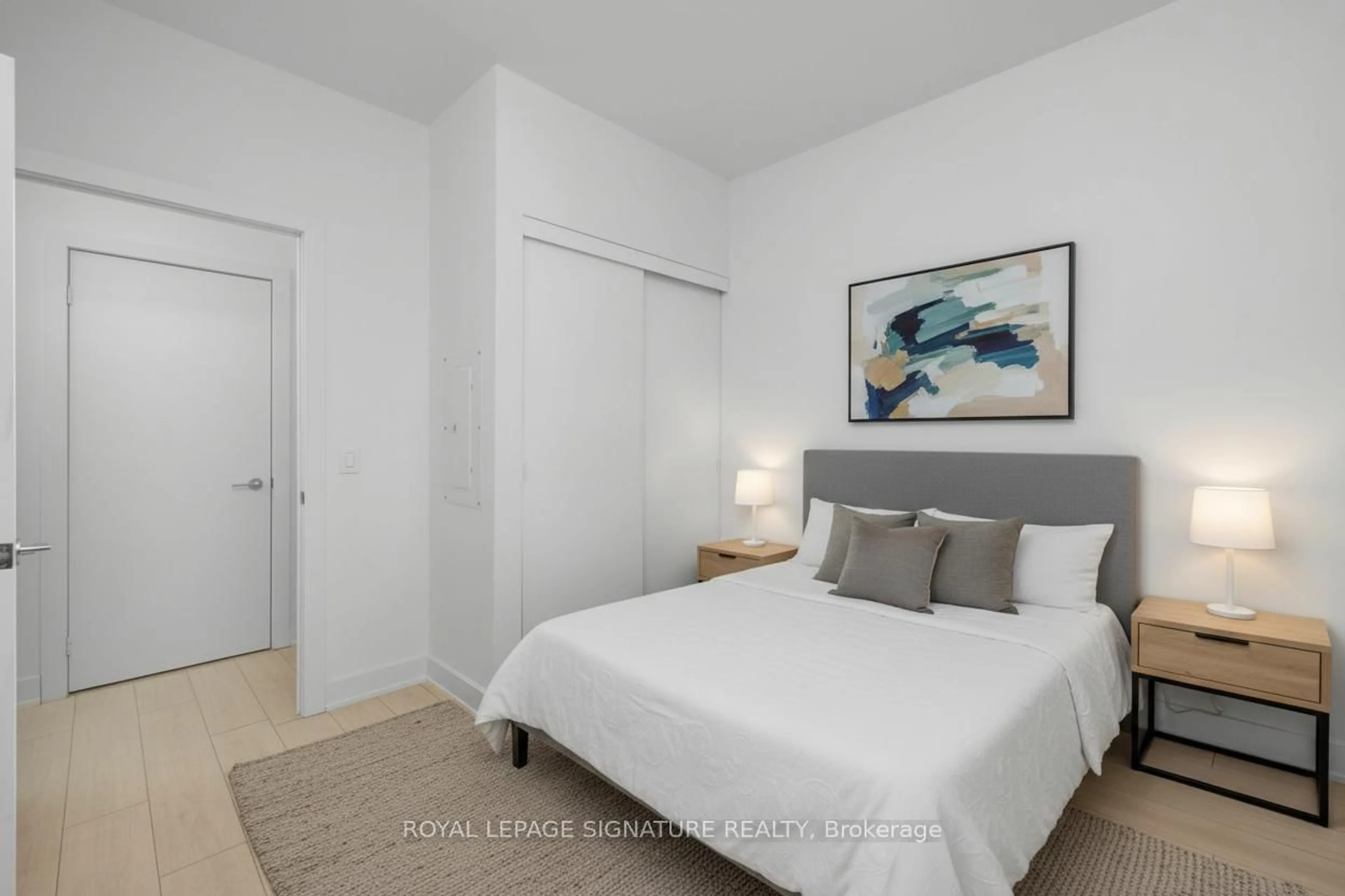 Bedroom with bed, unknown for 15 Mercer St #525, Toronto Ontario M5V 1H2