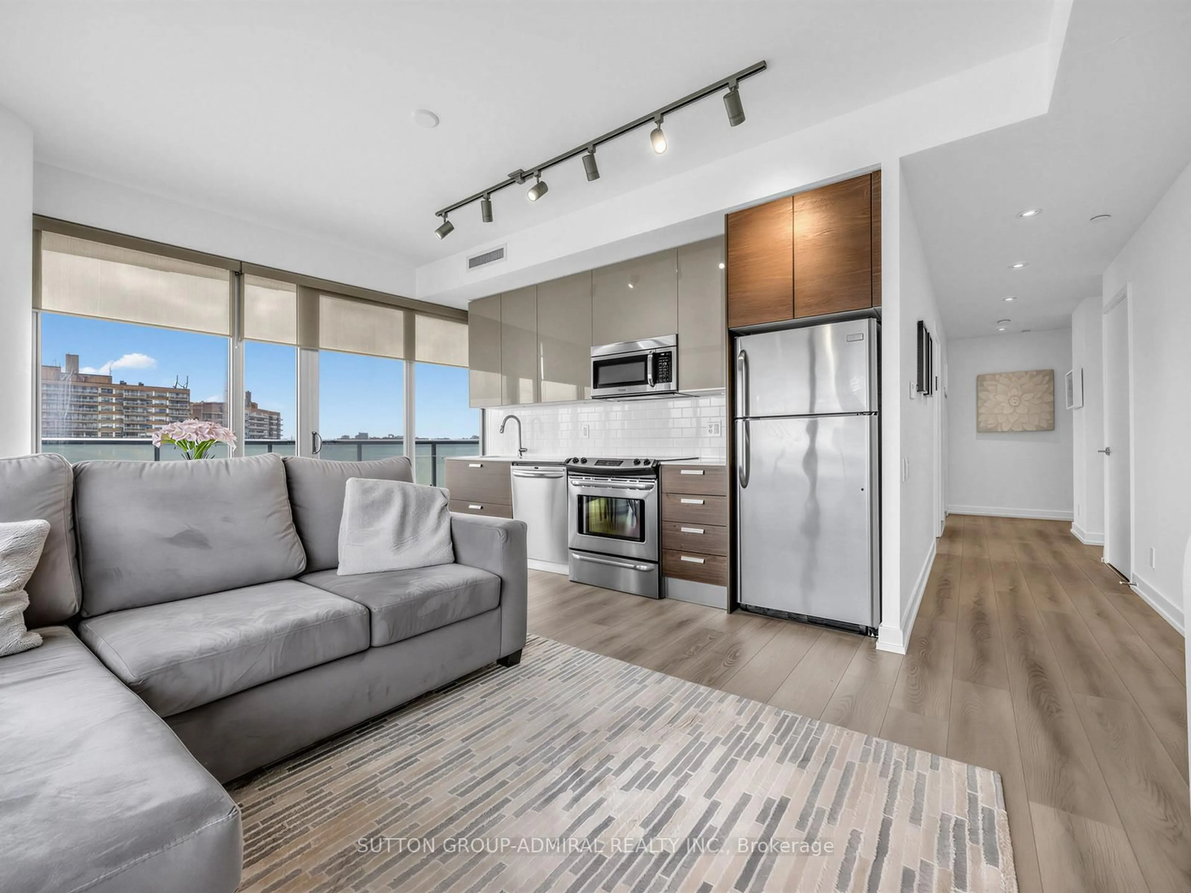 Open concept kitchen, unknown for 1815 Yonge St #1102, Toronto Ontario M4T 2A4