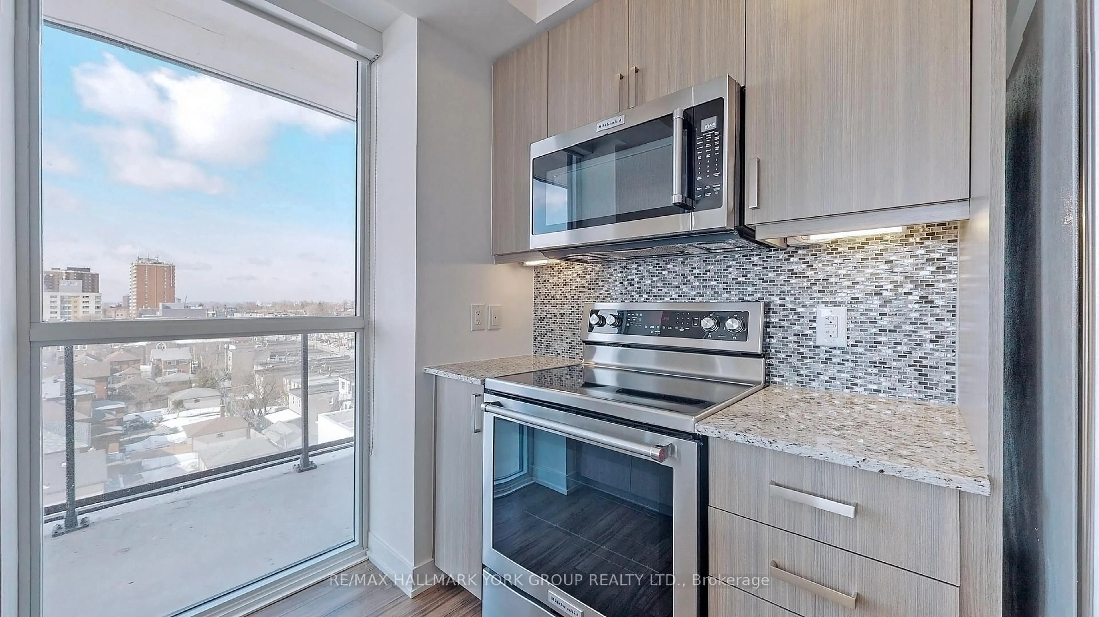 Standard kitchen, unknown for 1603 Eglinton Ave #705, Toronto Ontario M6E 0A1