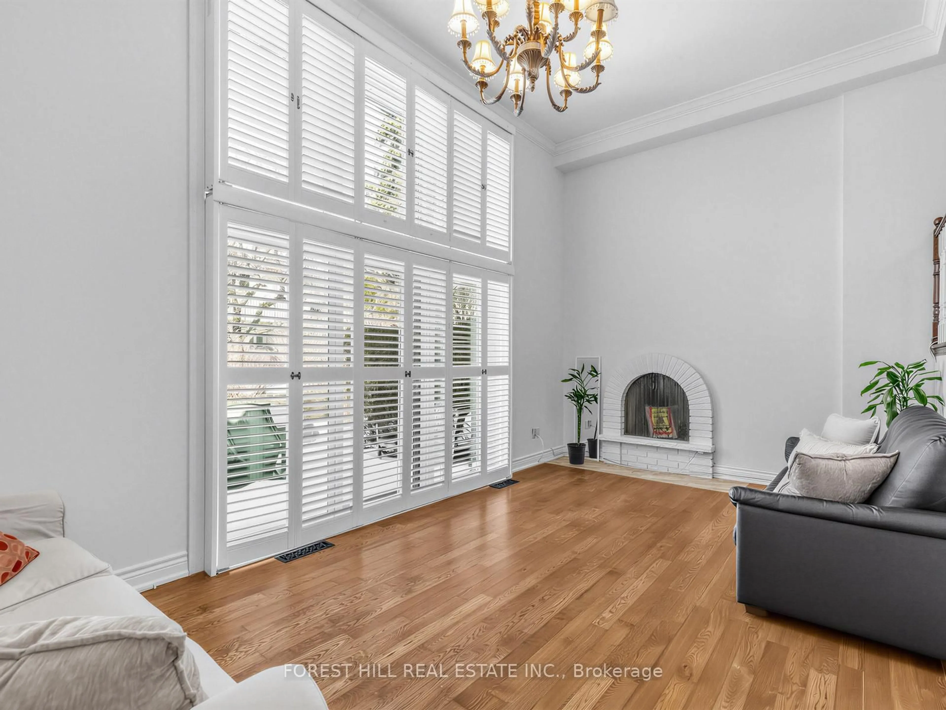 Unknown for 81 Scenic Mill Way, Toronto Ontario M2L 1S9
