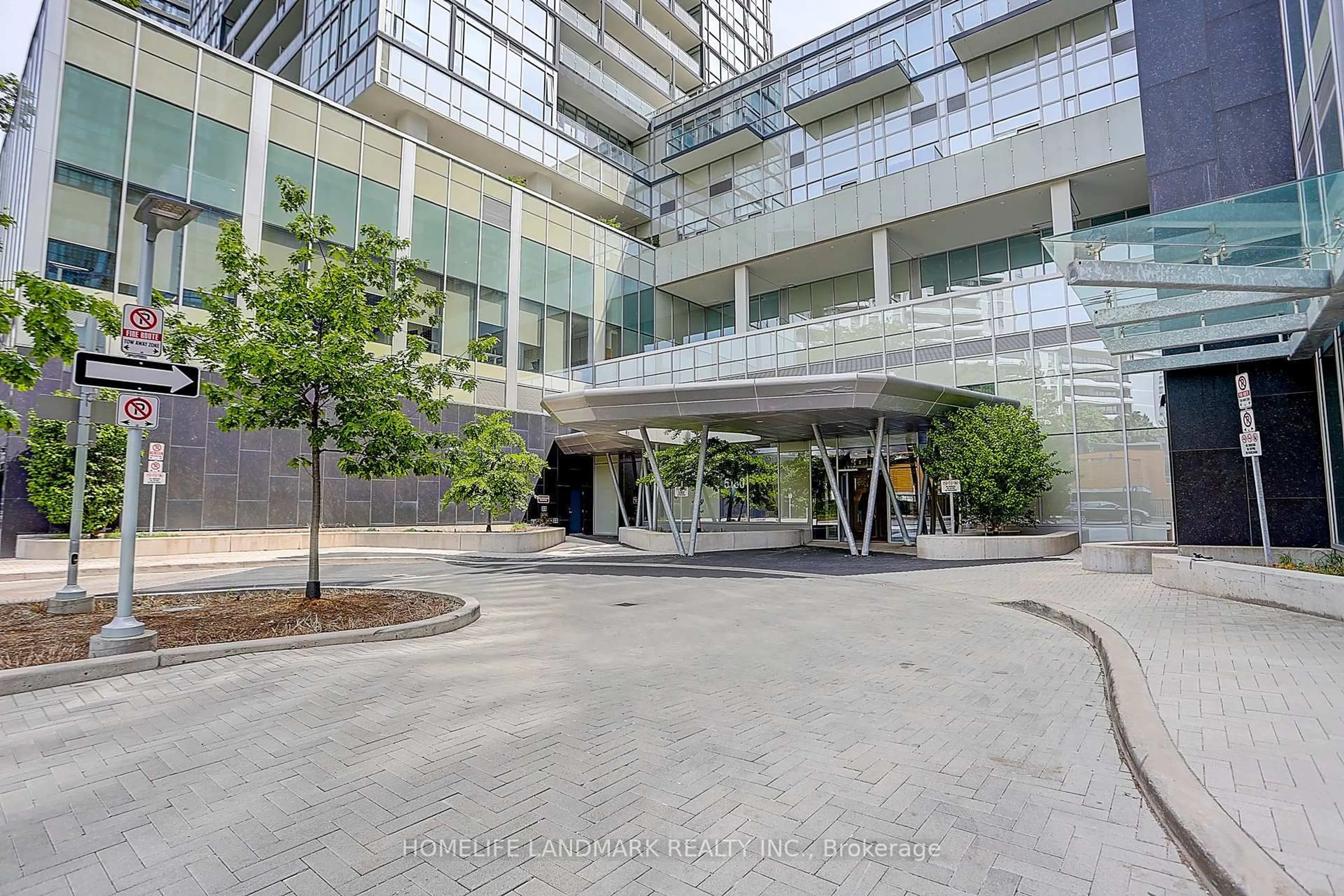 Indoor foyer for 5180 Yonge St #2002, Toronto Ontario M2N 5P6