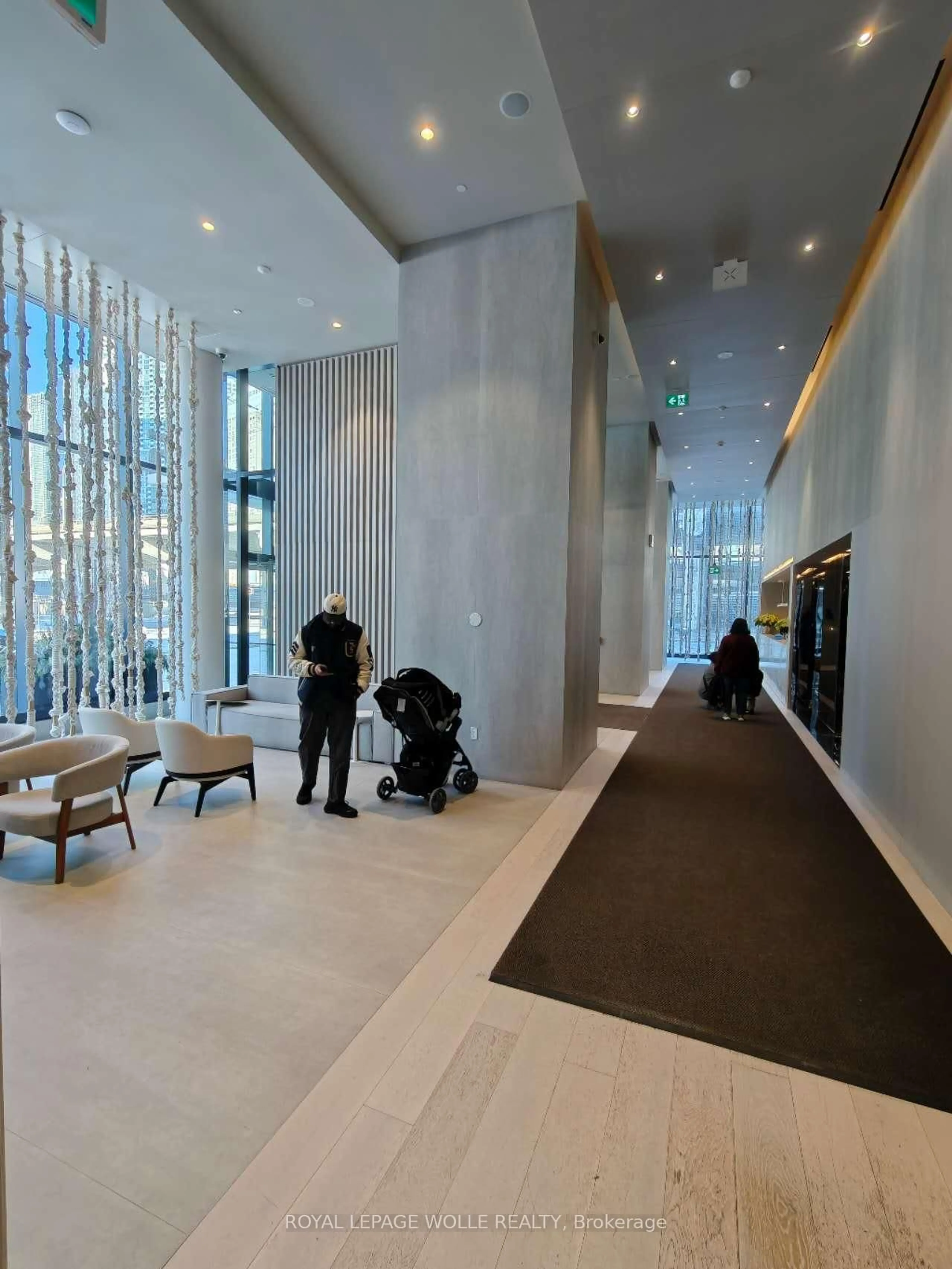 Lobby for 55 Cooper St #6008, Toronto Ontario M5E 0G1