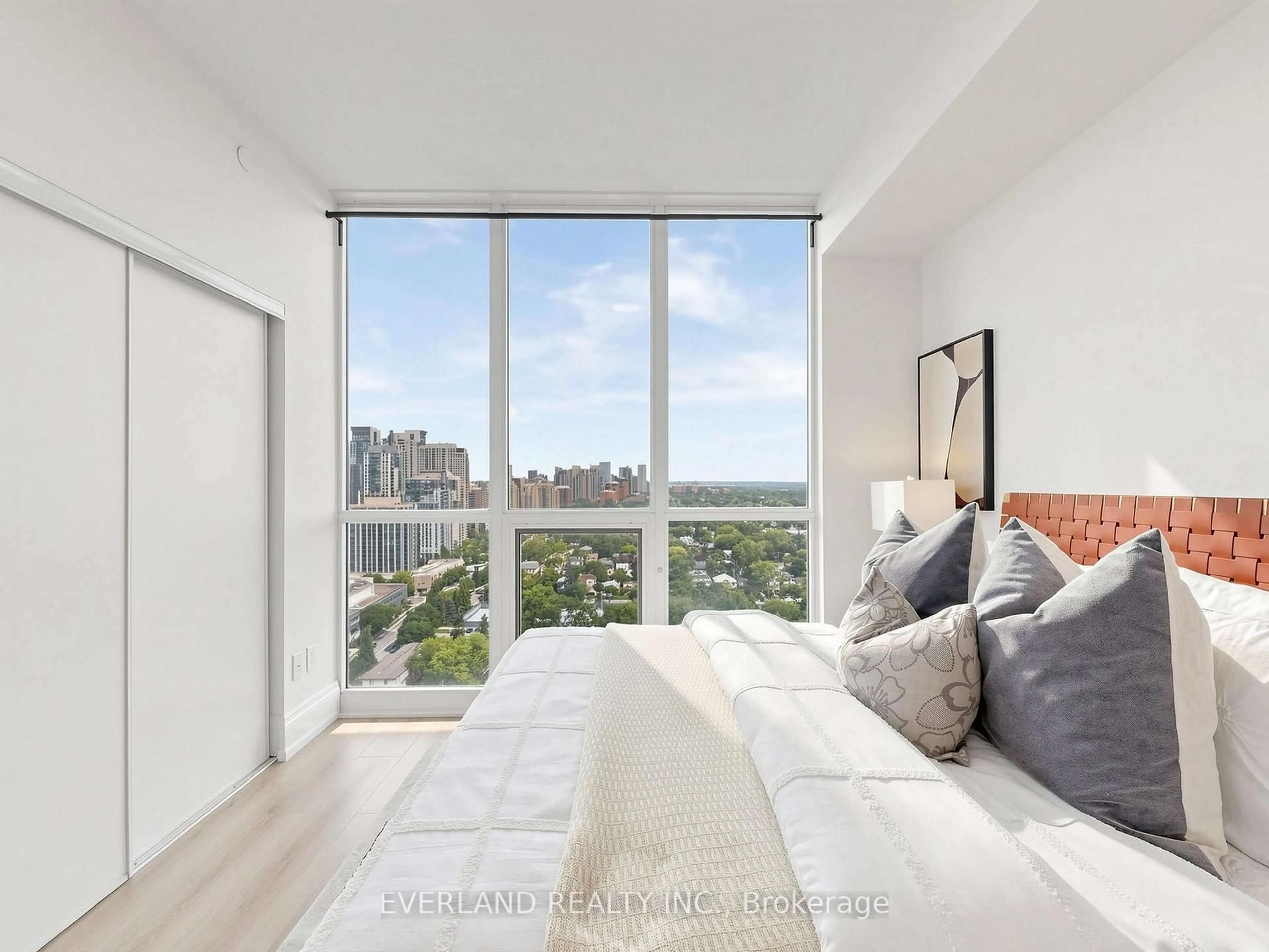 A pic of a room for 88 Sheppard Ave #2307, Toronto Ontario M2N 0G9