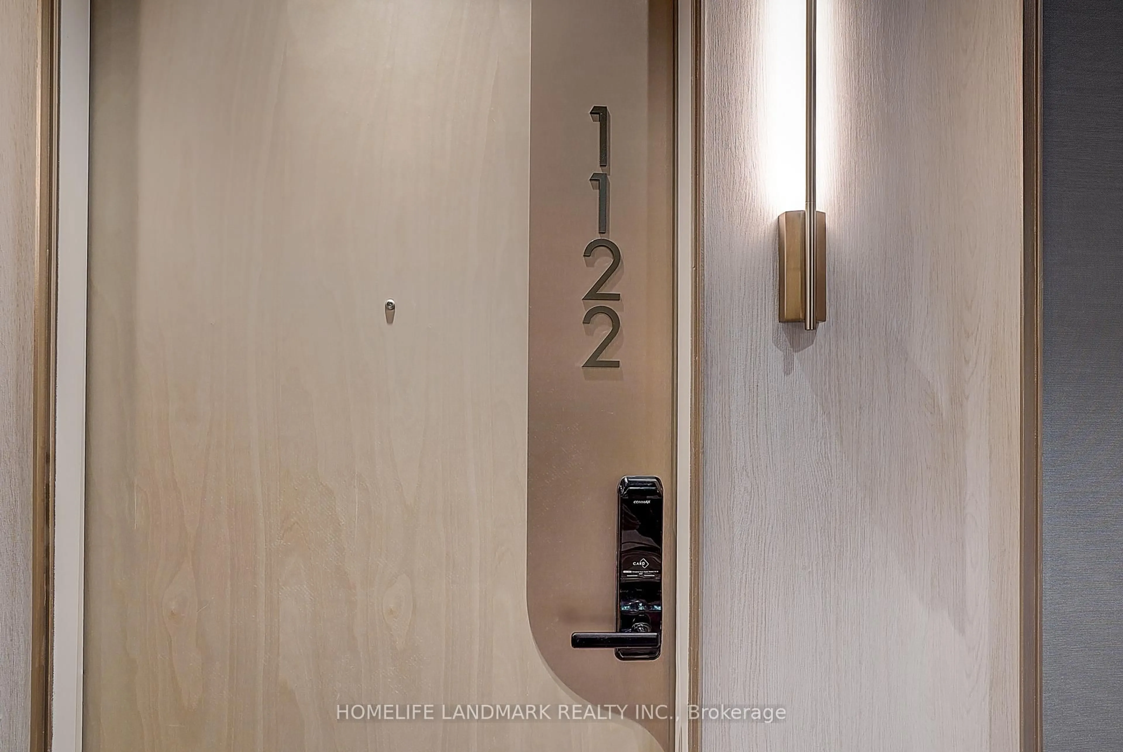 Indoor entryway for 155 Merchants' Wharf #1122, Toronto Ontario M5A 0Y4