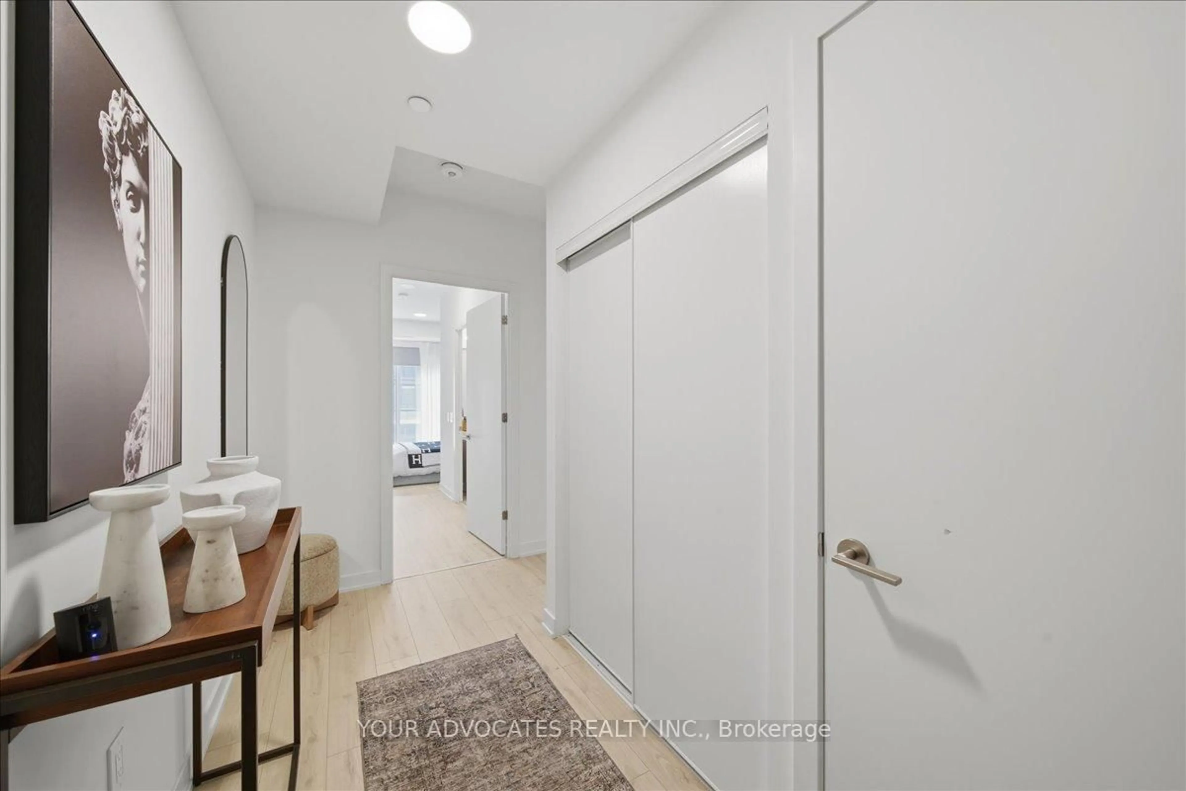 Unknown for 9 Tecumseth St #902, Toronto Ontario M5G 3V4