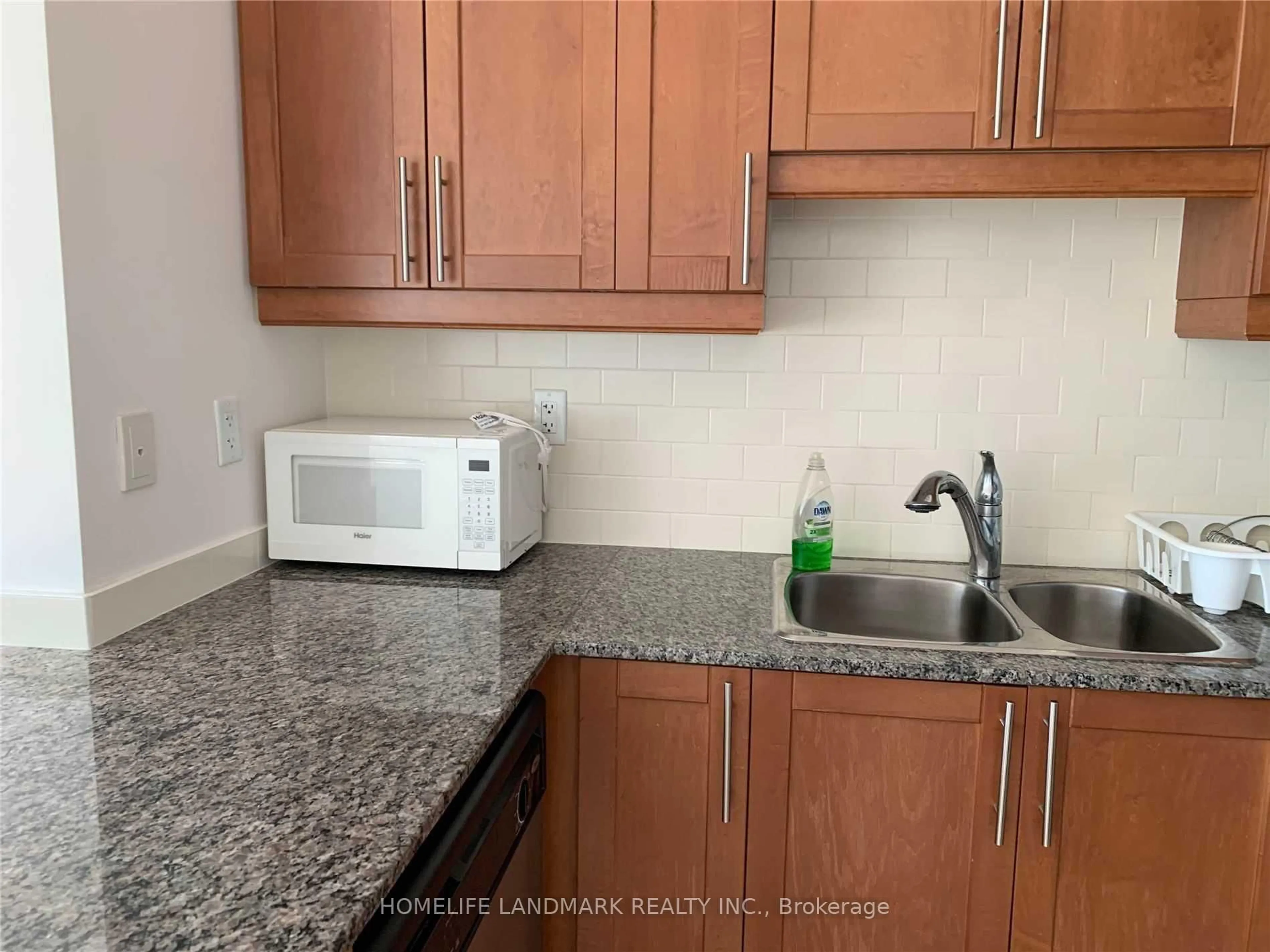 Standard kitchen, unknown for 18 Holmes Ave #702, Toronto Ontario M2N 0E1