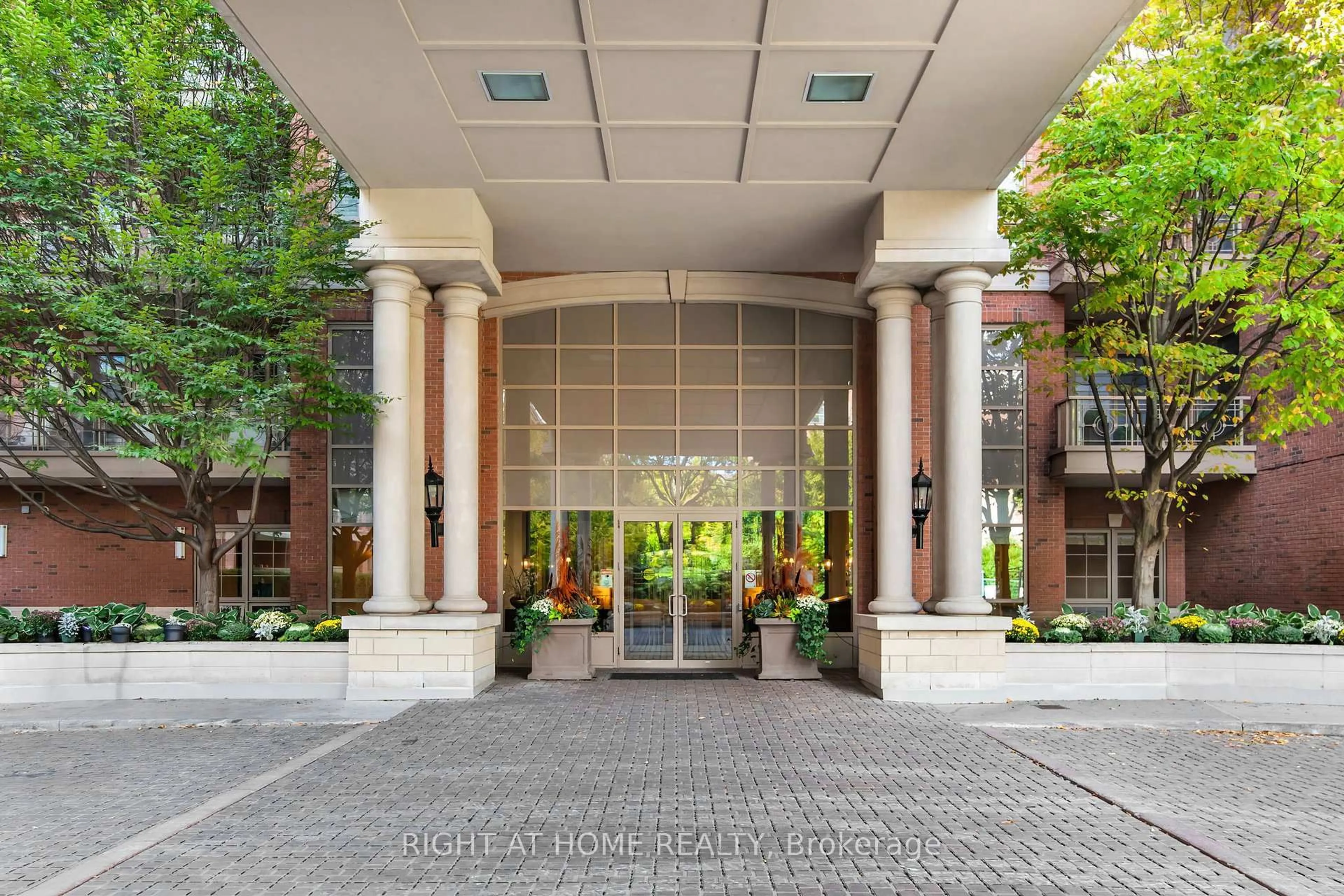 Lobby for 20 Burkebrook Pl #306, Toronto Ontario M4G 0A1