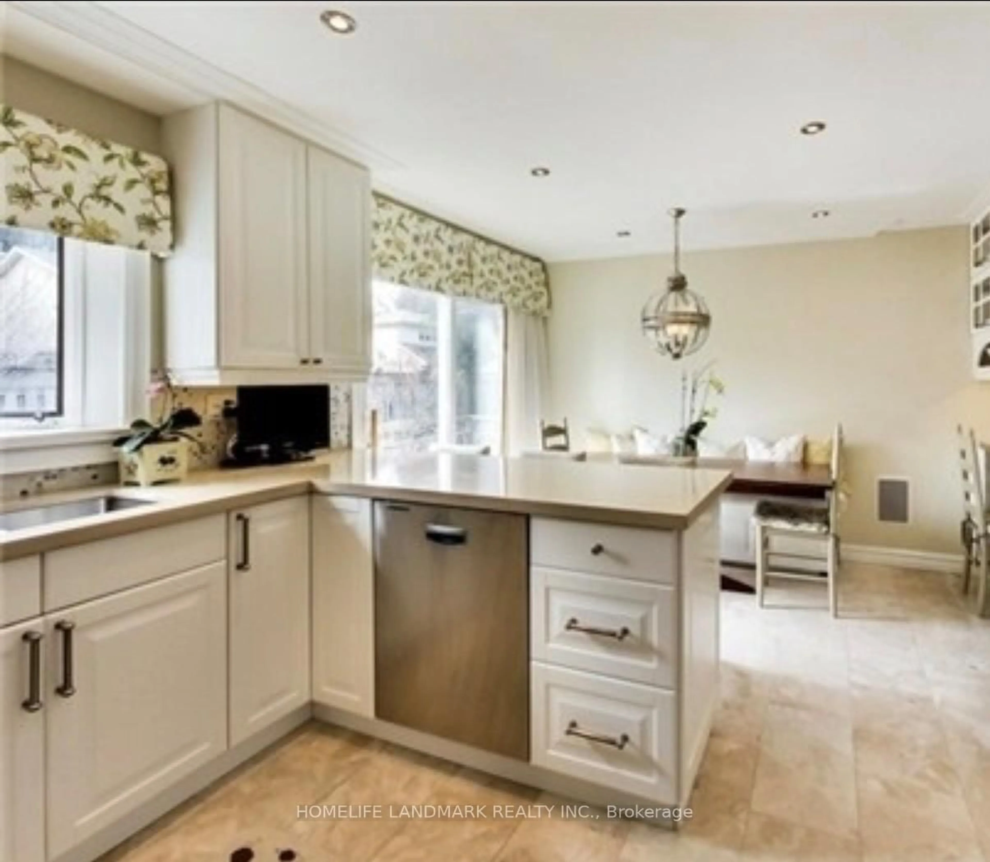 Contemporary kitchen, ceramic/tile floor for 15 Tofino Cres, Toronto Ontario M3B 1R7