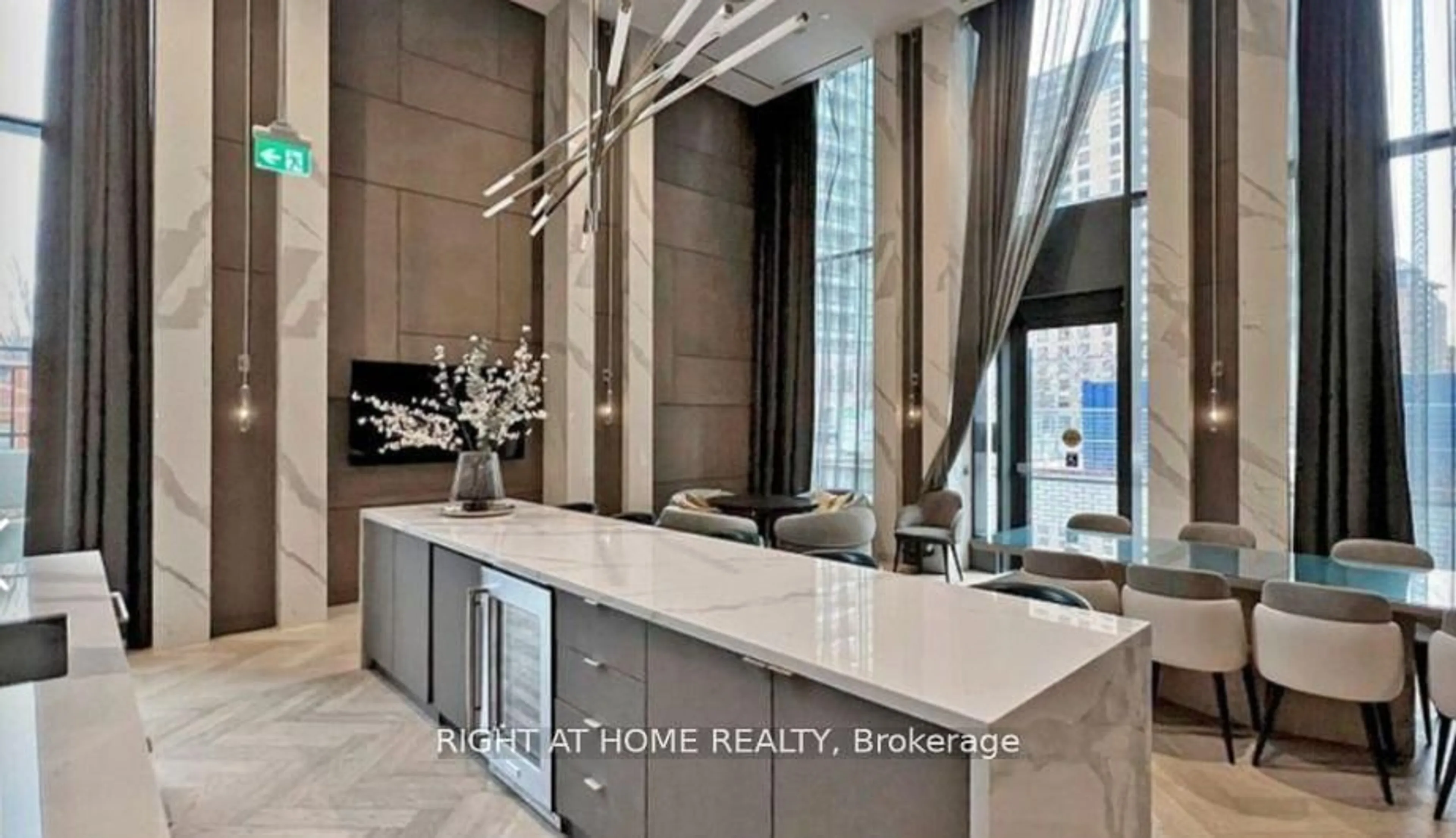 Contemporary bathroom, ceramic/tile floor for 15 Holmes Ave, Toronto Ontario M2N 0L4