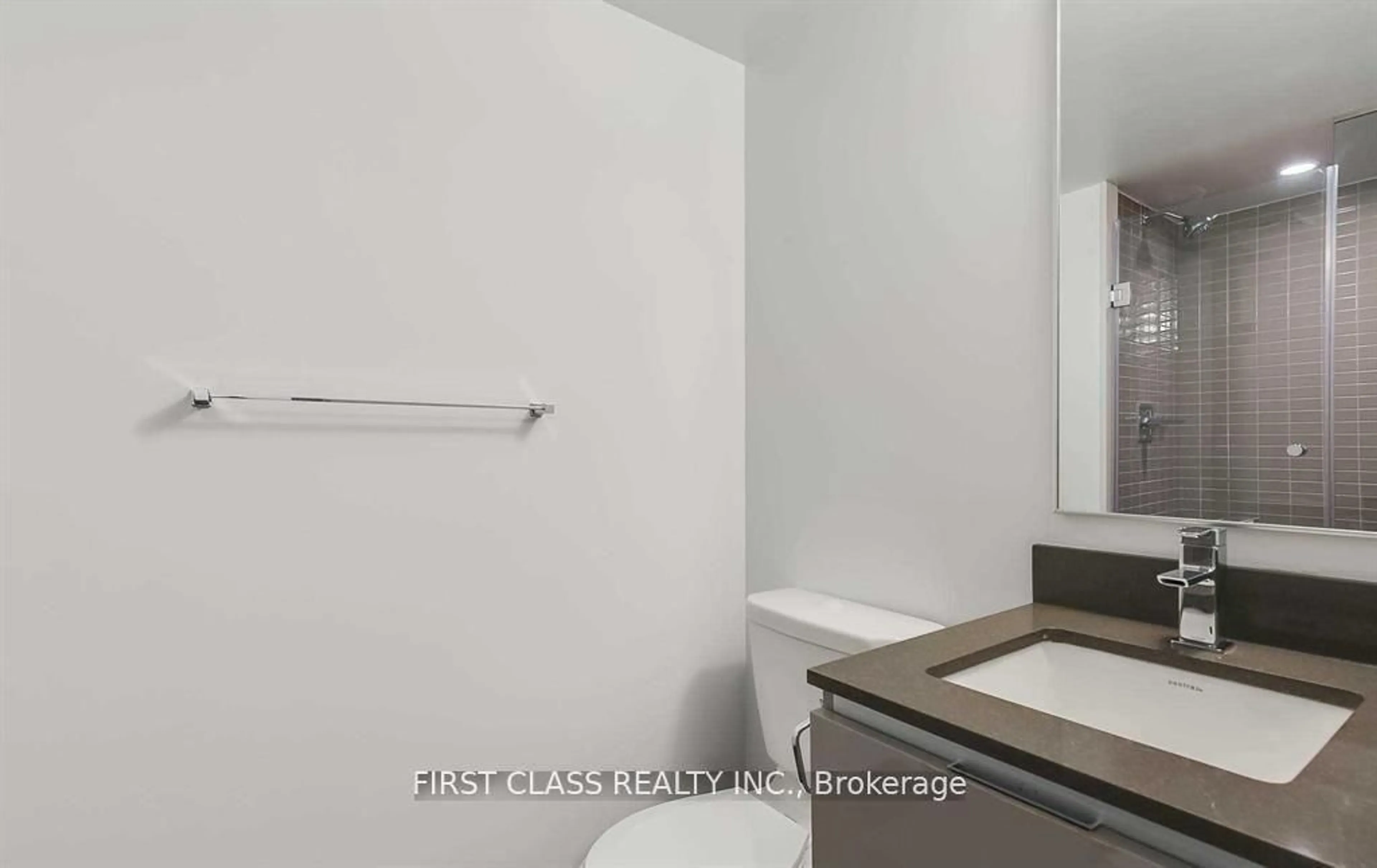 Standard bathroom, unknown for 200 Bloor St #1405, Toronto Ontario M5S 0B1