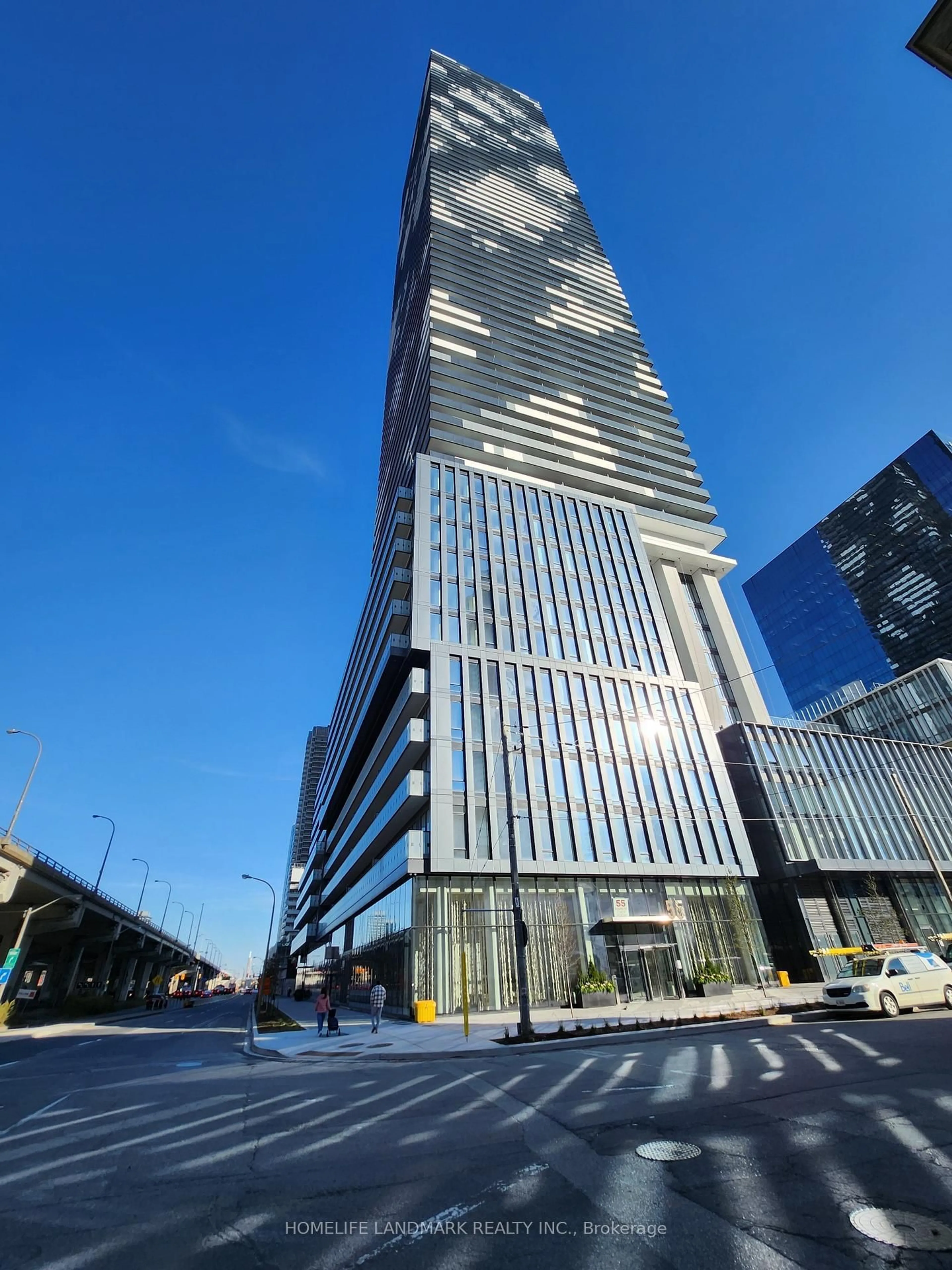 Indoor foyer for 55 Cooper St #5601, Toronto Ontario M5E 0G1