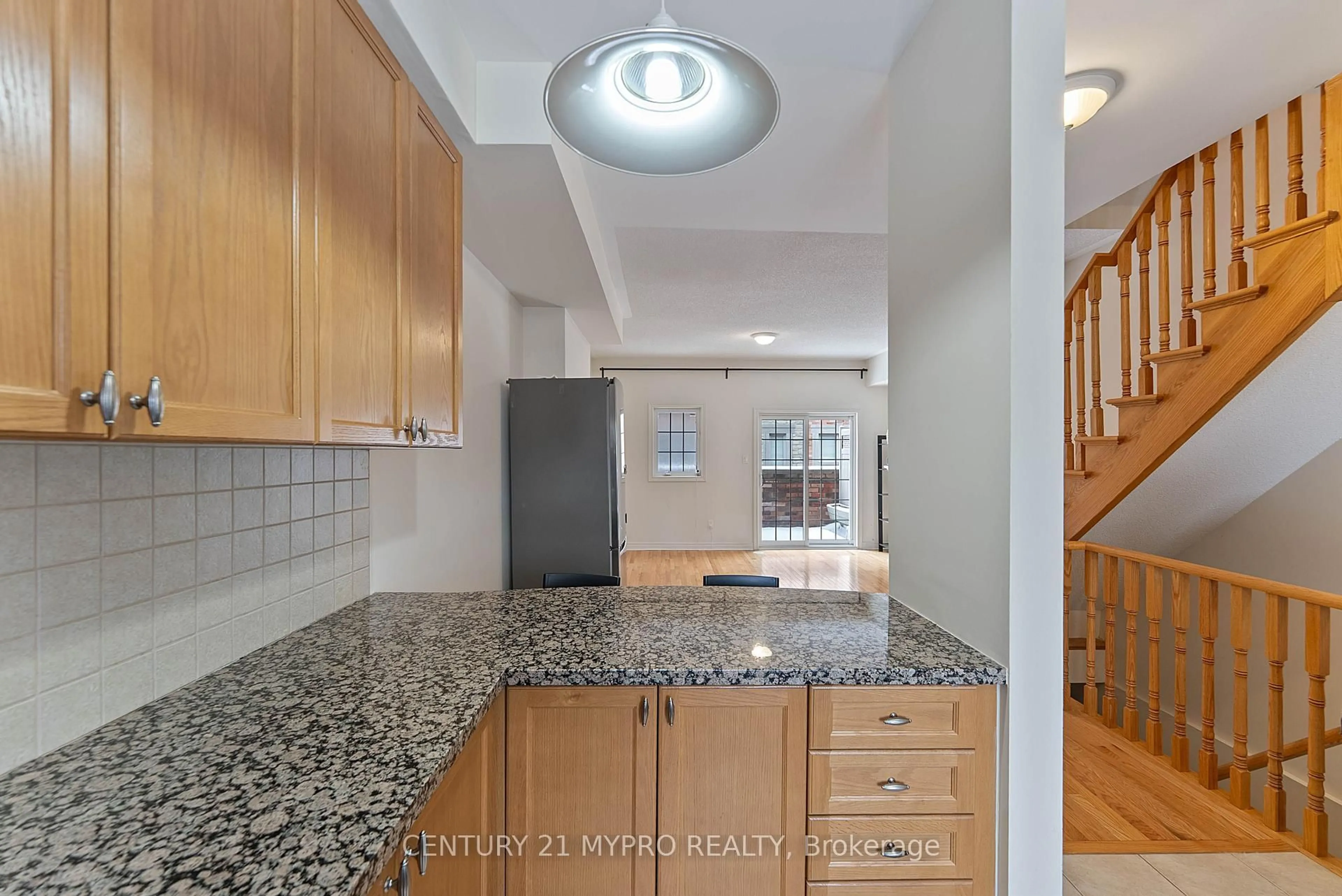 Standard kitchen, ceramic/tile floor for 175B Finch Ave, Toronto Ontario M2N 4R8
