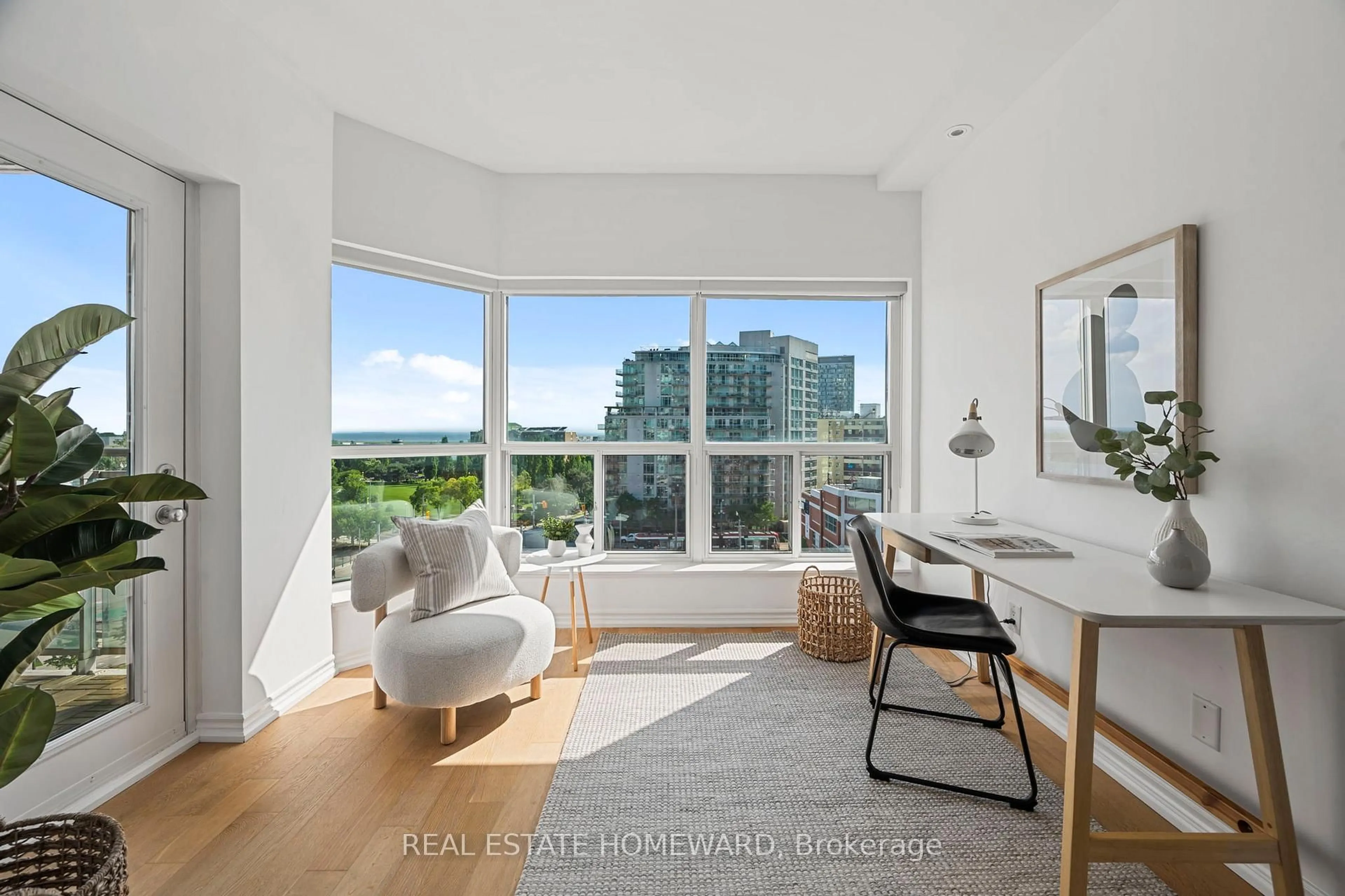 Unknown for 600 Queens Quay #1030, Toronto Ontario M5V 3M3
