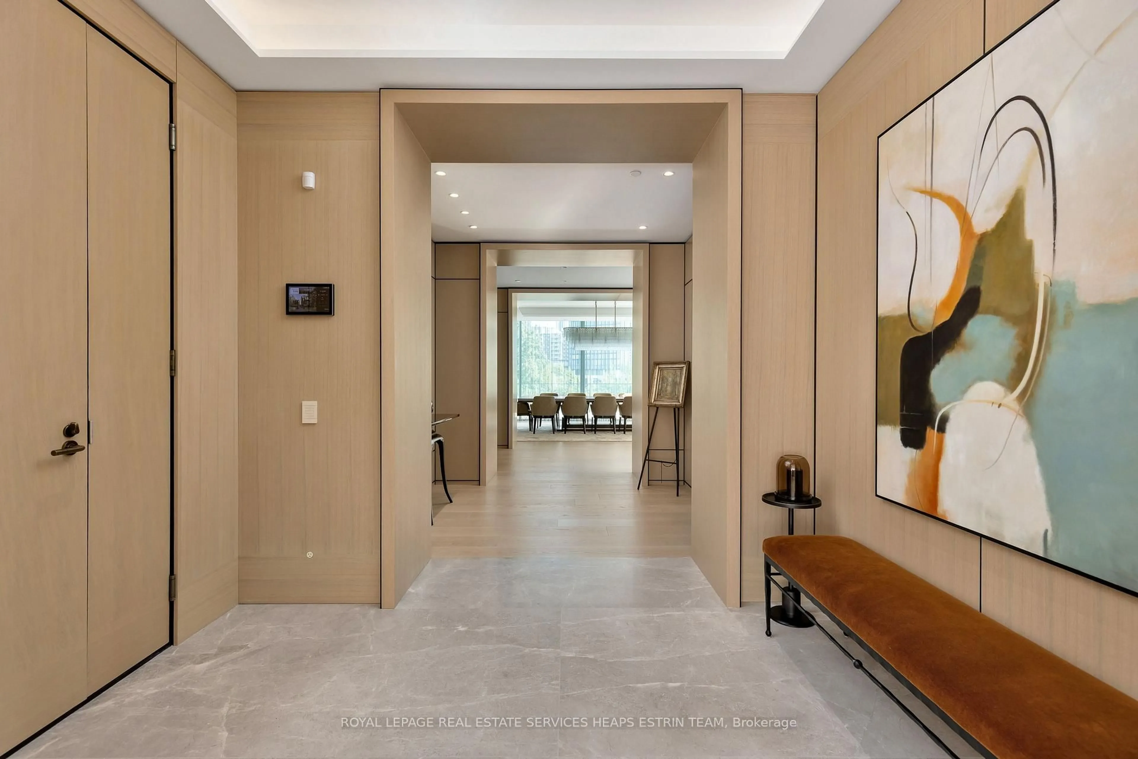 Indoor foyer for 7 Dale Ave #PH1, Toronto Ontario M4W 1K2