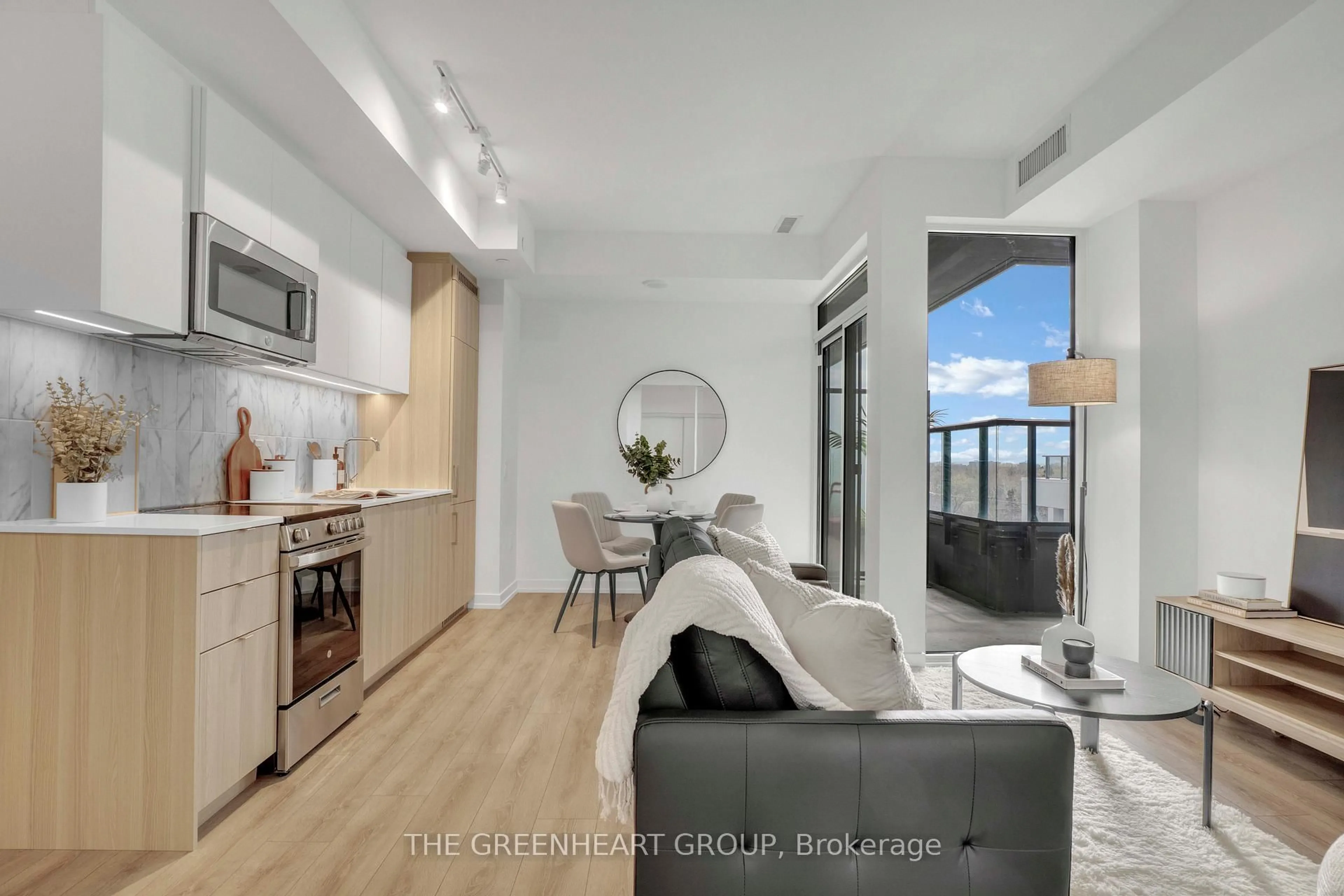 Unknown for 500 Dupont St #419, Toronto Ontario M6G 0B8