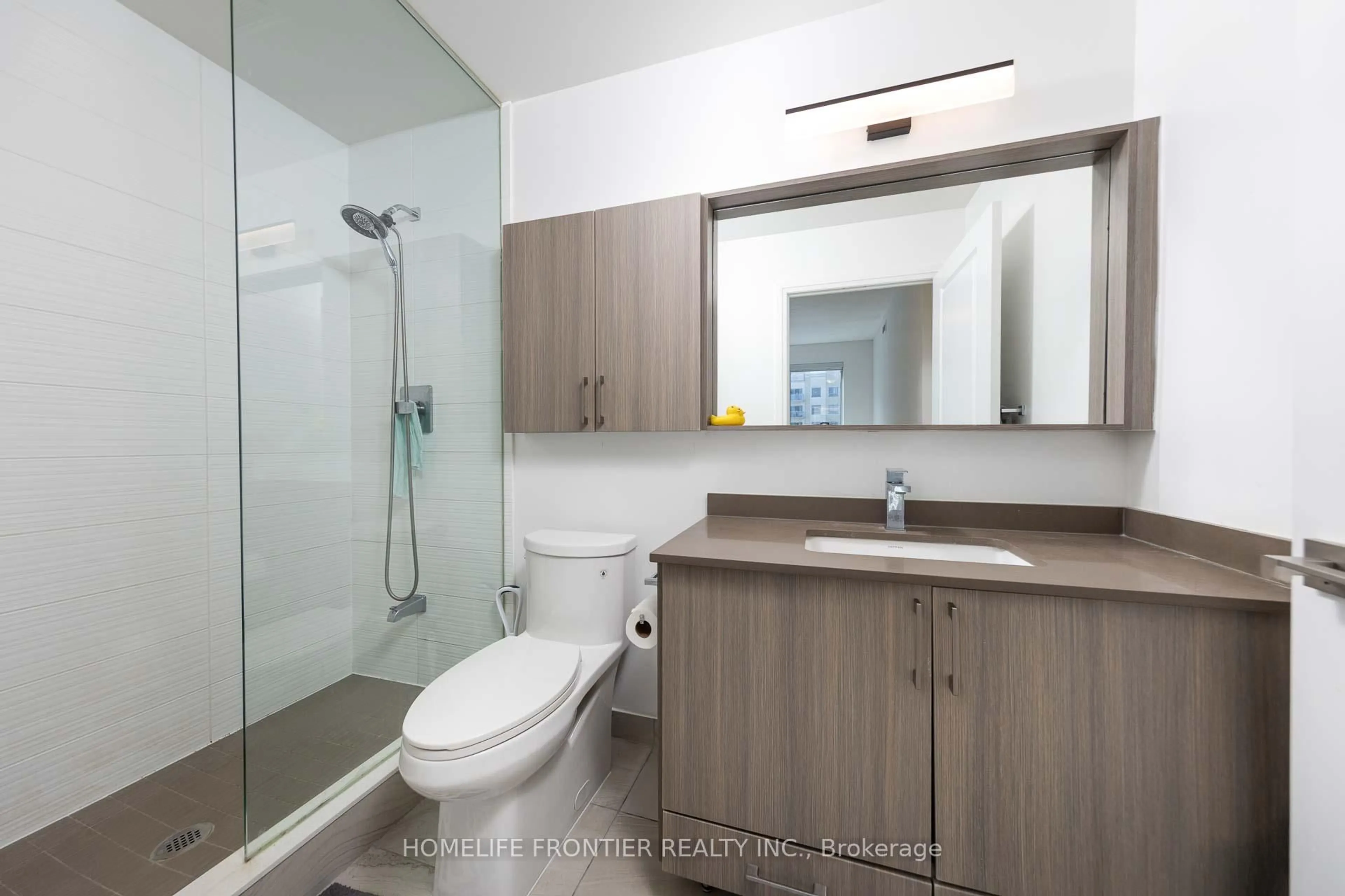 Standard bathroom, unknown for 591 Sheppard Ave #629, Toronto Ontario M2K 0G2