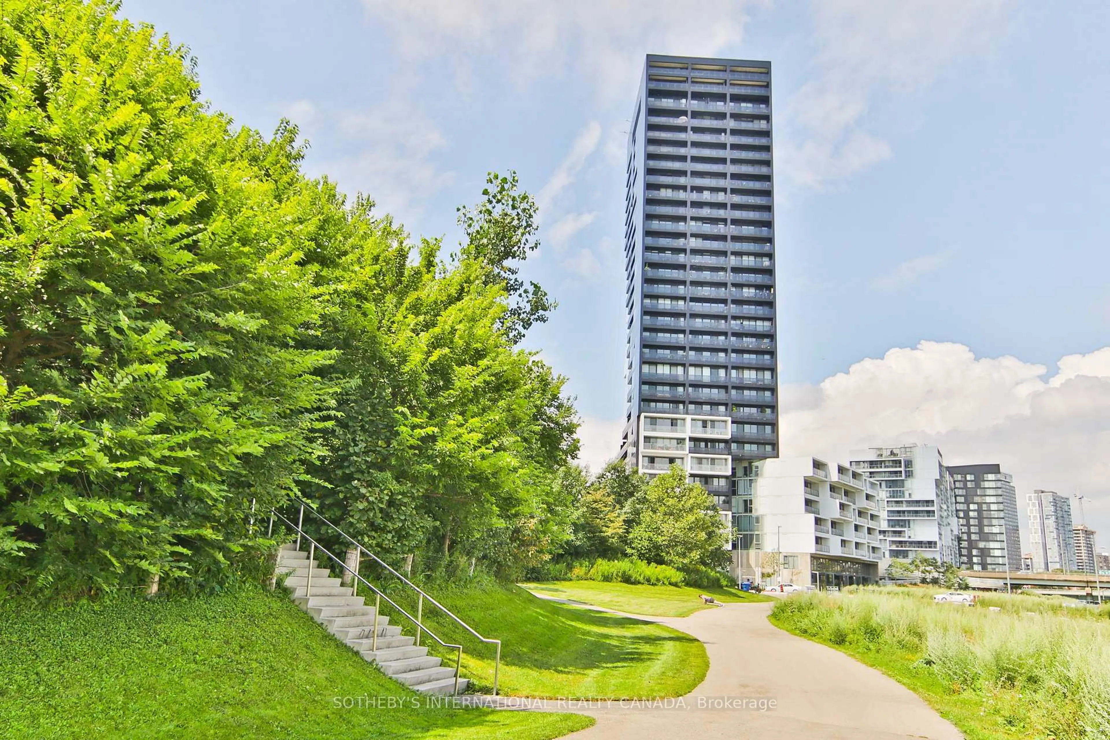 Unknown for 170 Bayview Ave #820, Toronto Ontario M5A 0M4