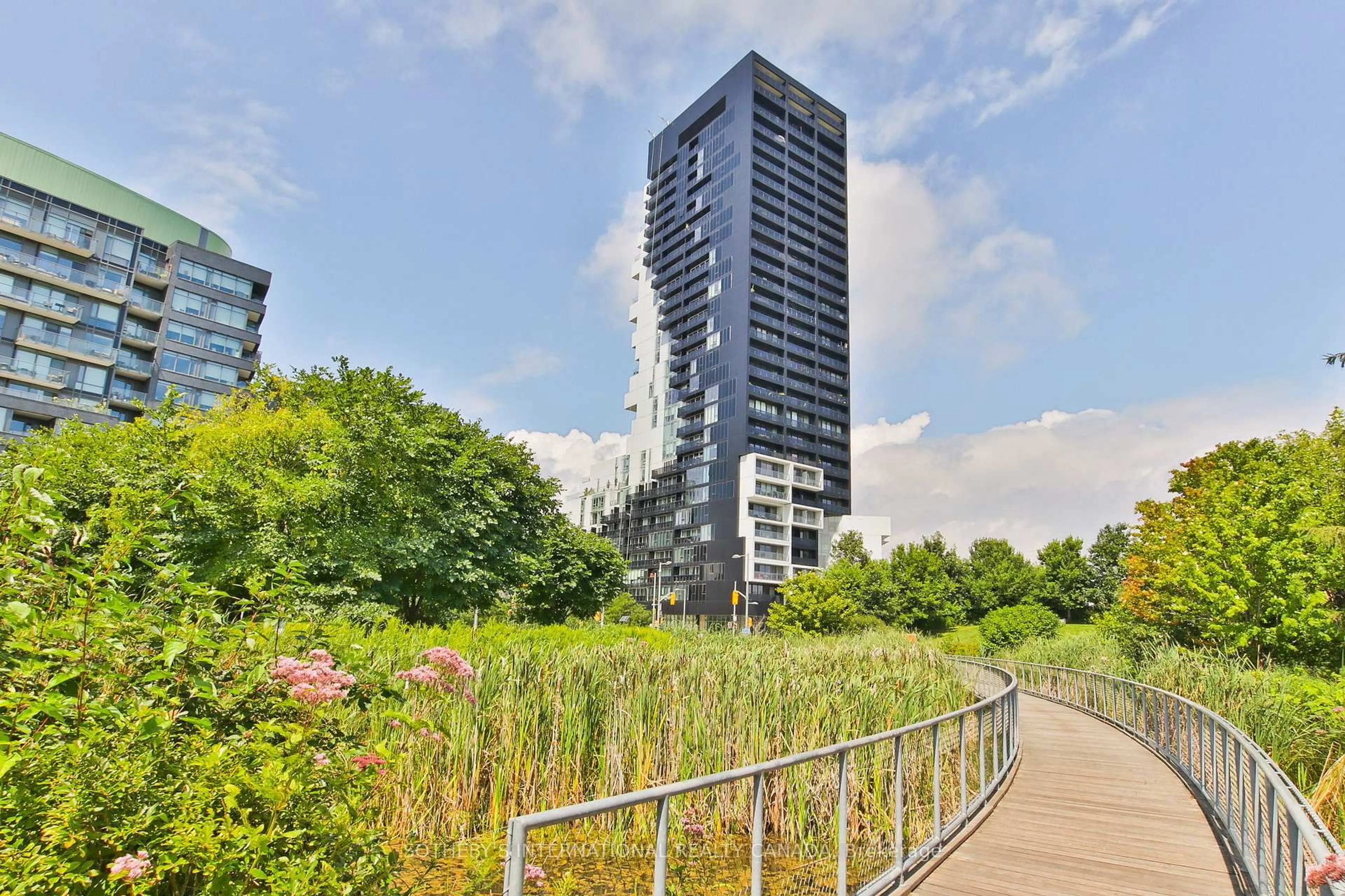 Unknown for 170 Bayview Ave #820, Toronto Ontario M5A 0M4