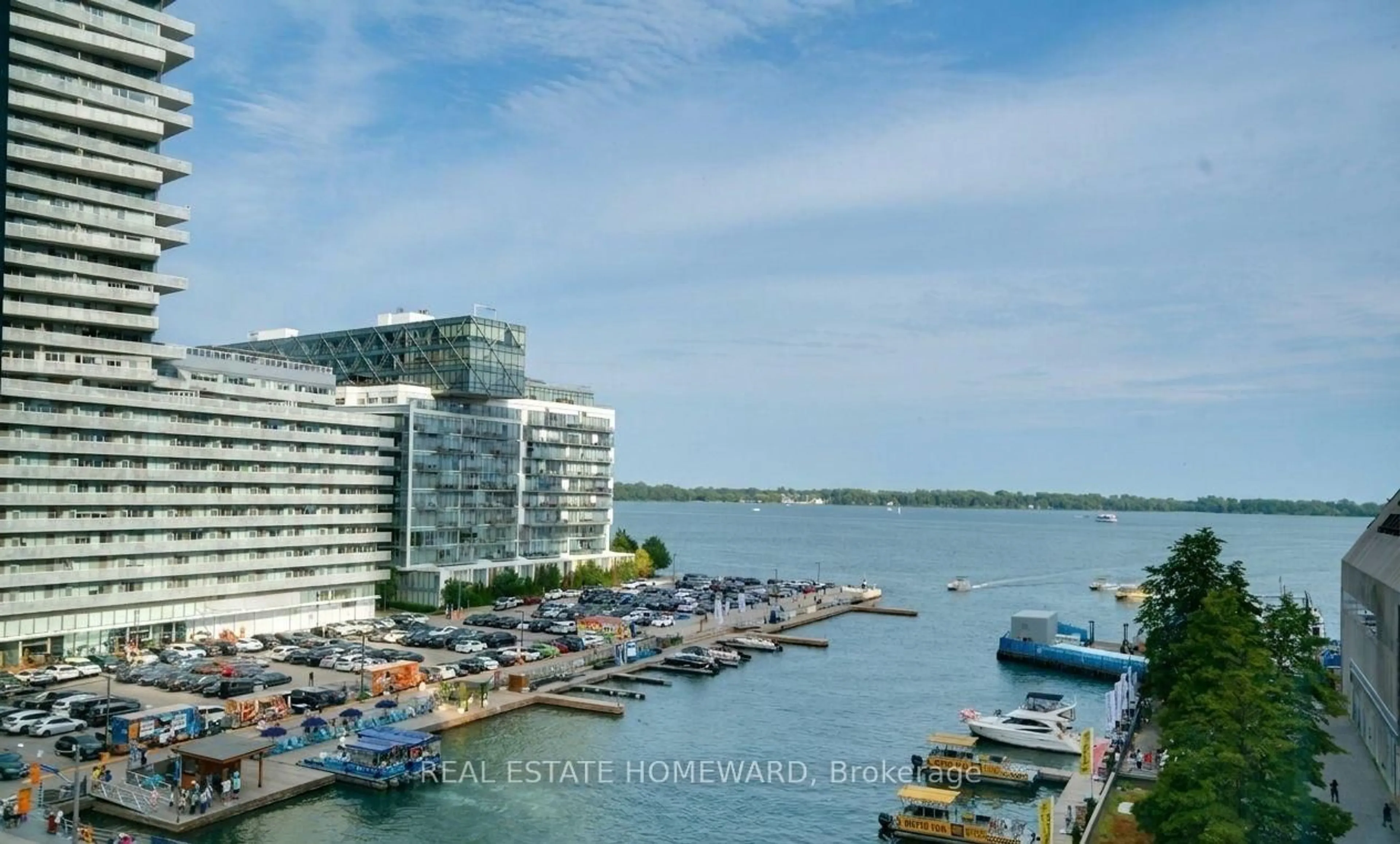 Blurry image for 10 Queens Quay #704, Toronto Ontario M5J 2R9