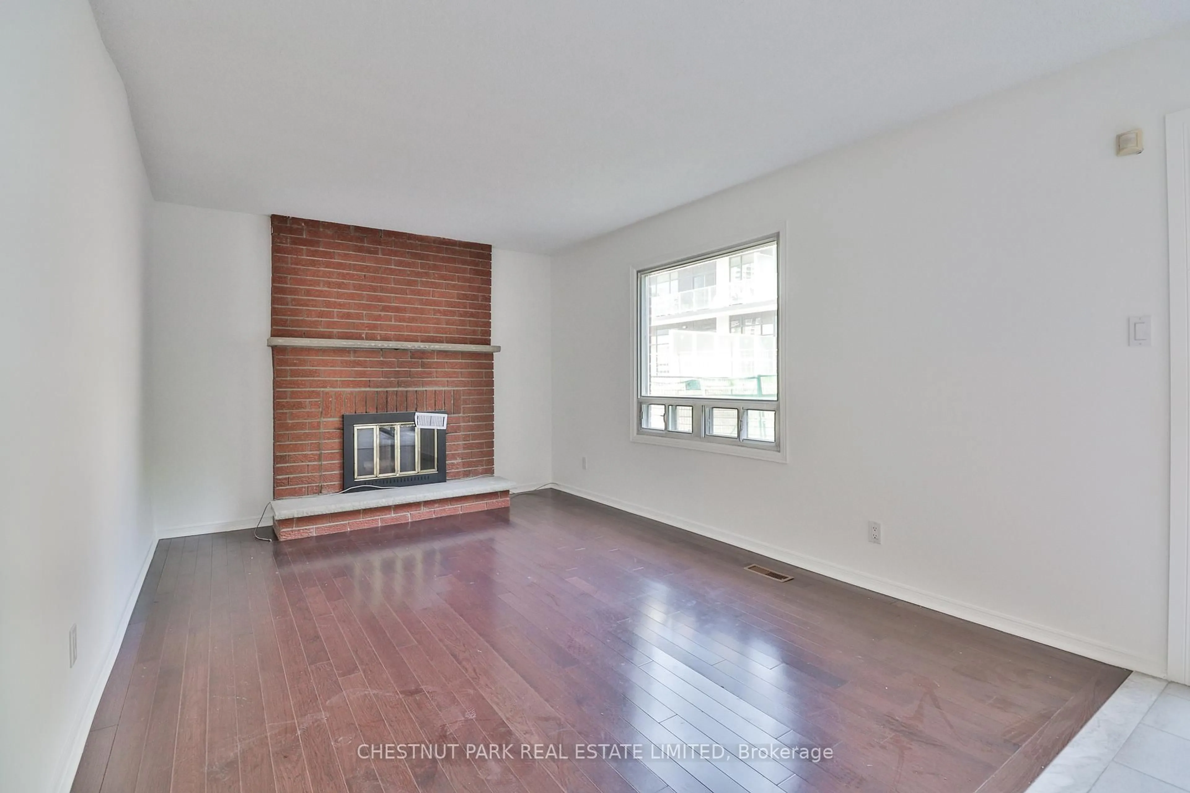 A pic of a room for 18 Dervock Cres, Toronto Ontario M2K 1A7