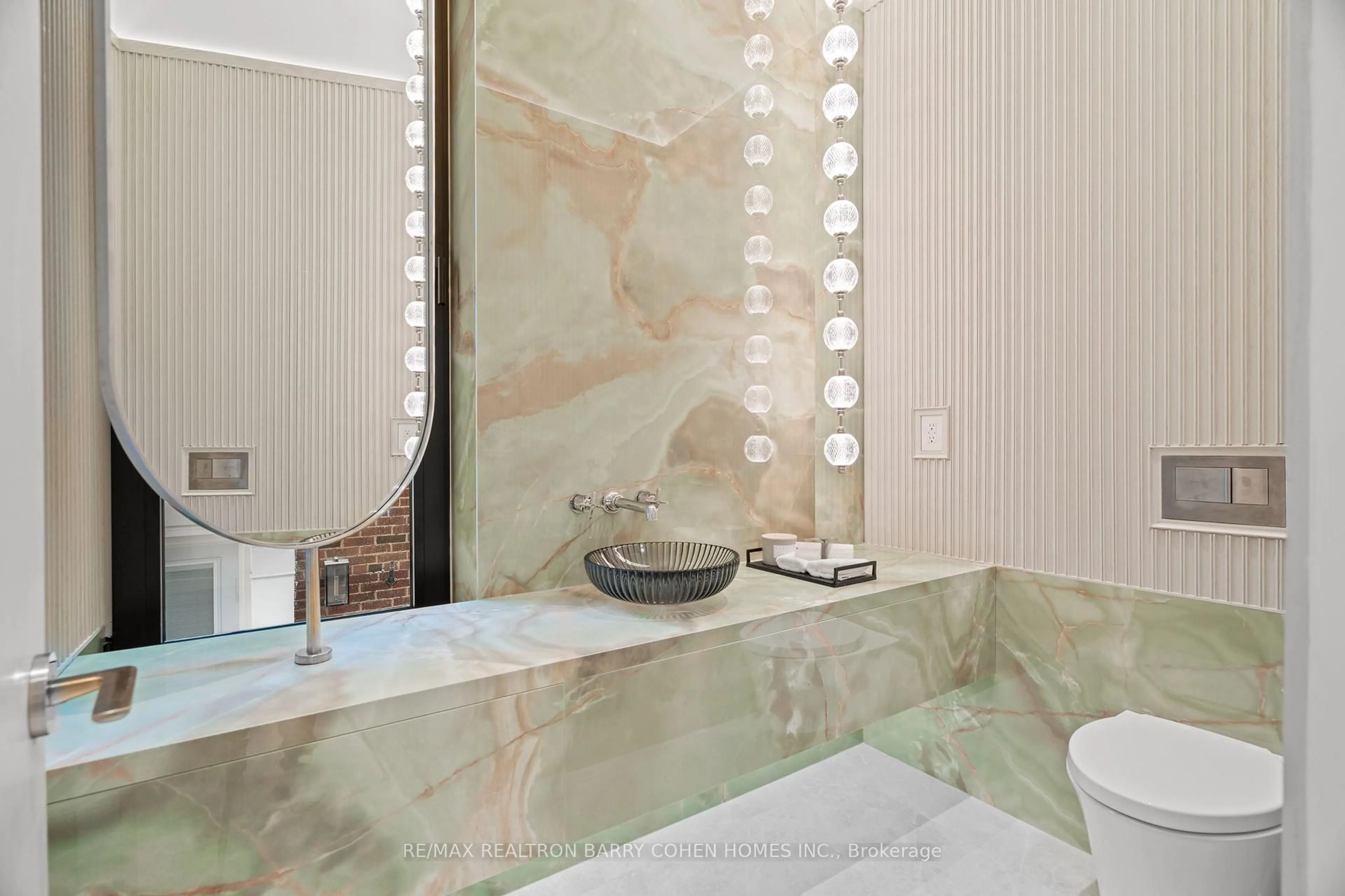 Contemporary bathroom, ceramic/tile floor for 39 Chudleigh Ave, Toronto Ontario M4R 1T1