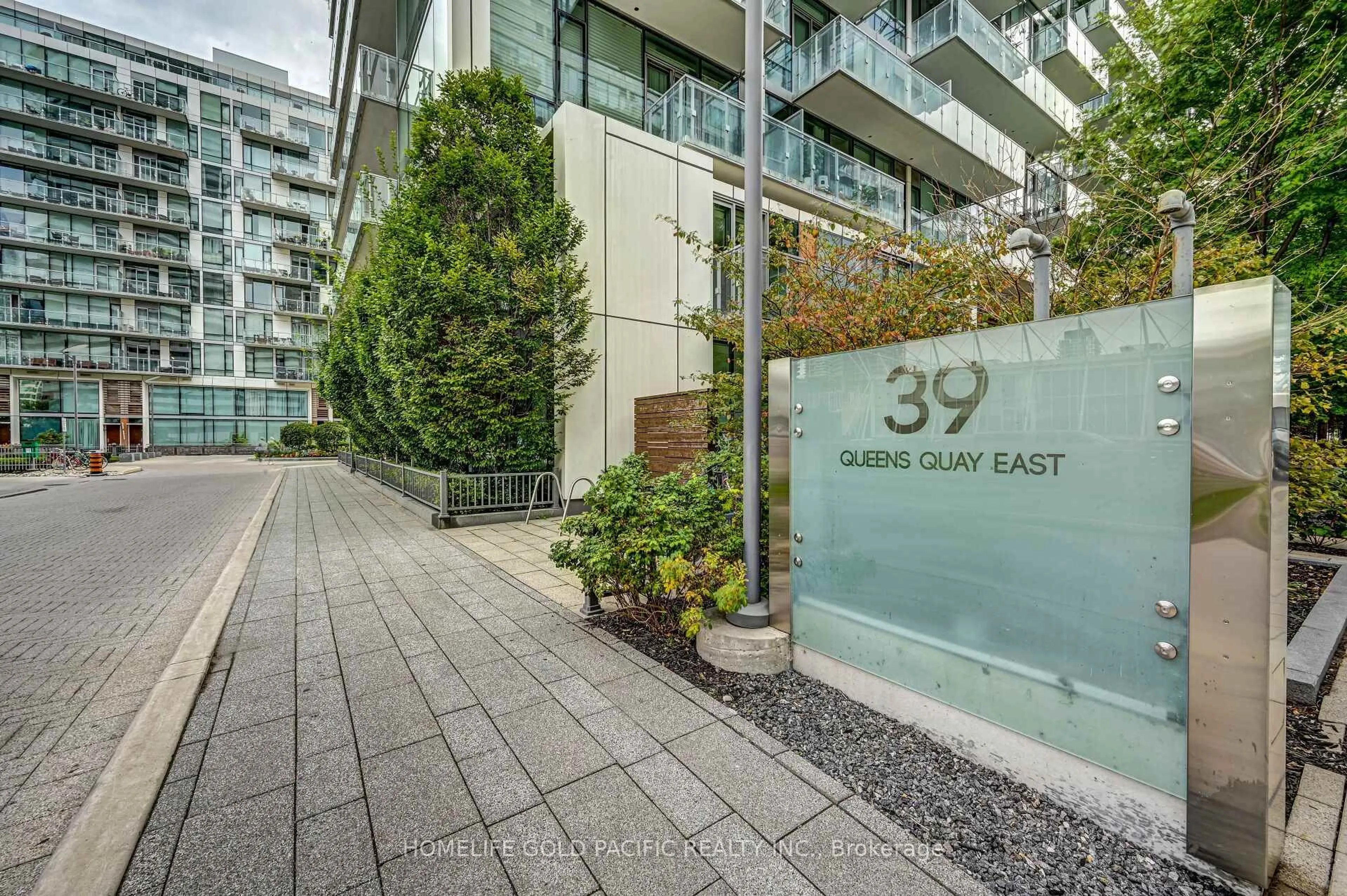 Unknown for 39 Queens Quay #732, Toronto Ontario M5E 0A5