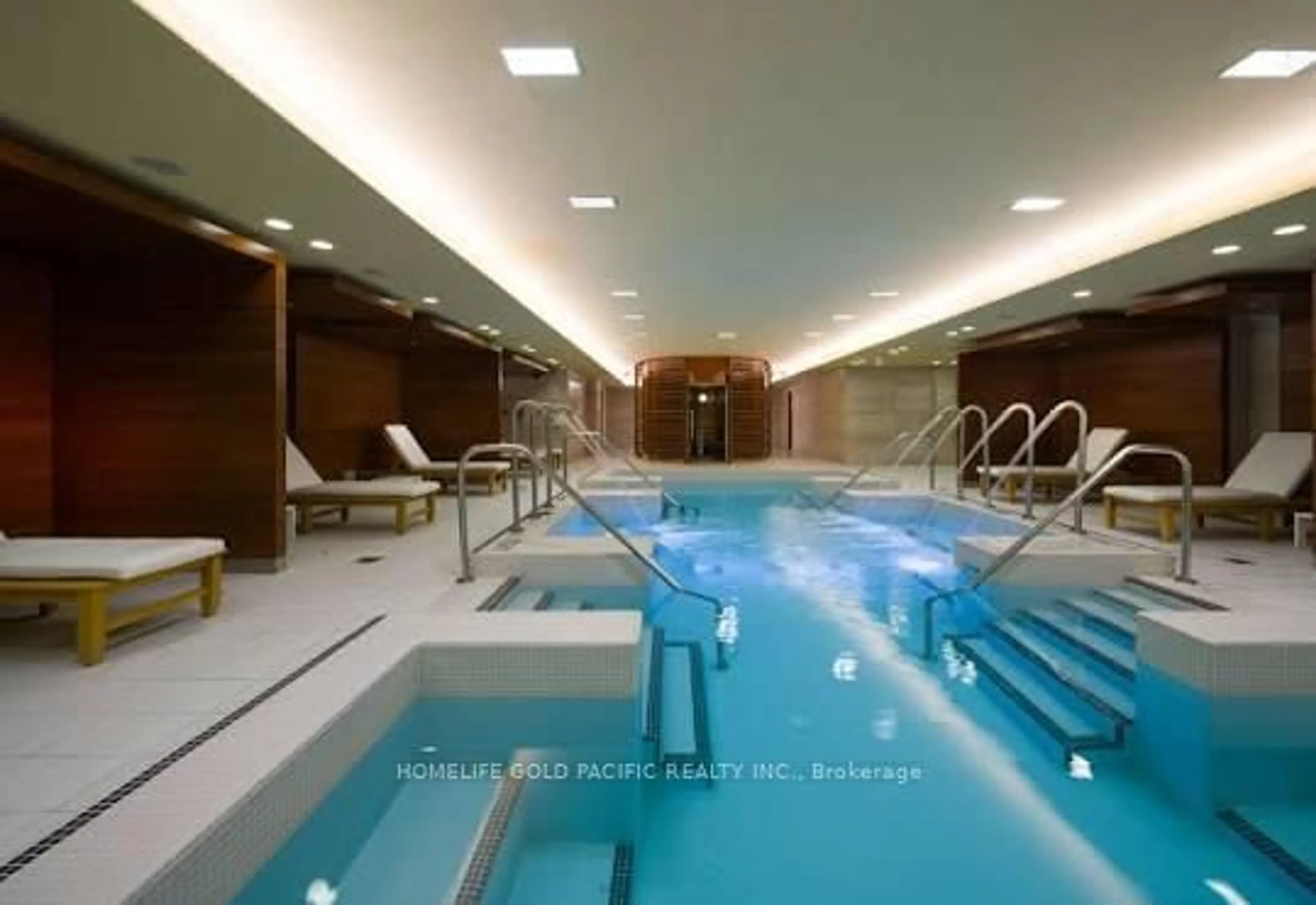Pool for 39 Queens Quay #732, Toronto Ontario M5E 0A5