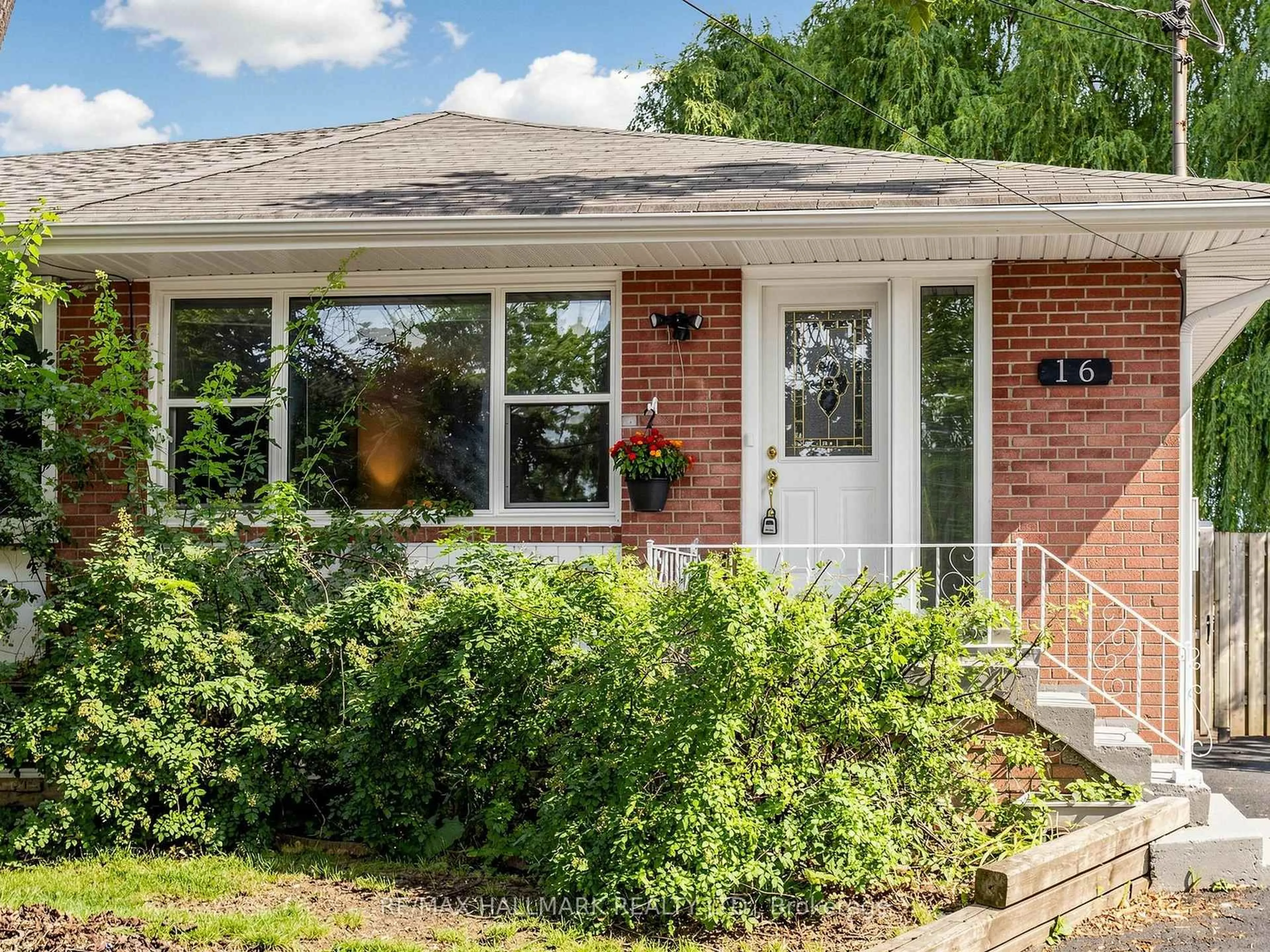 Home with brick exterior material, street for 16 Dunboyne Crt, Toronto Ontario M2R 2B7