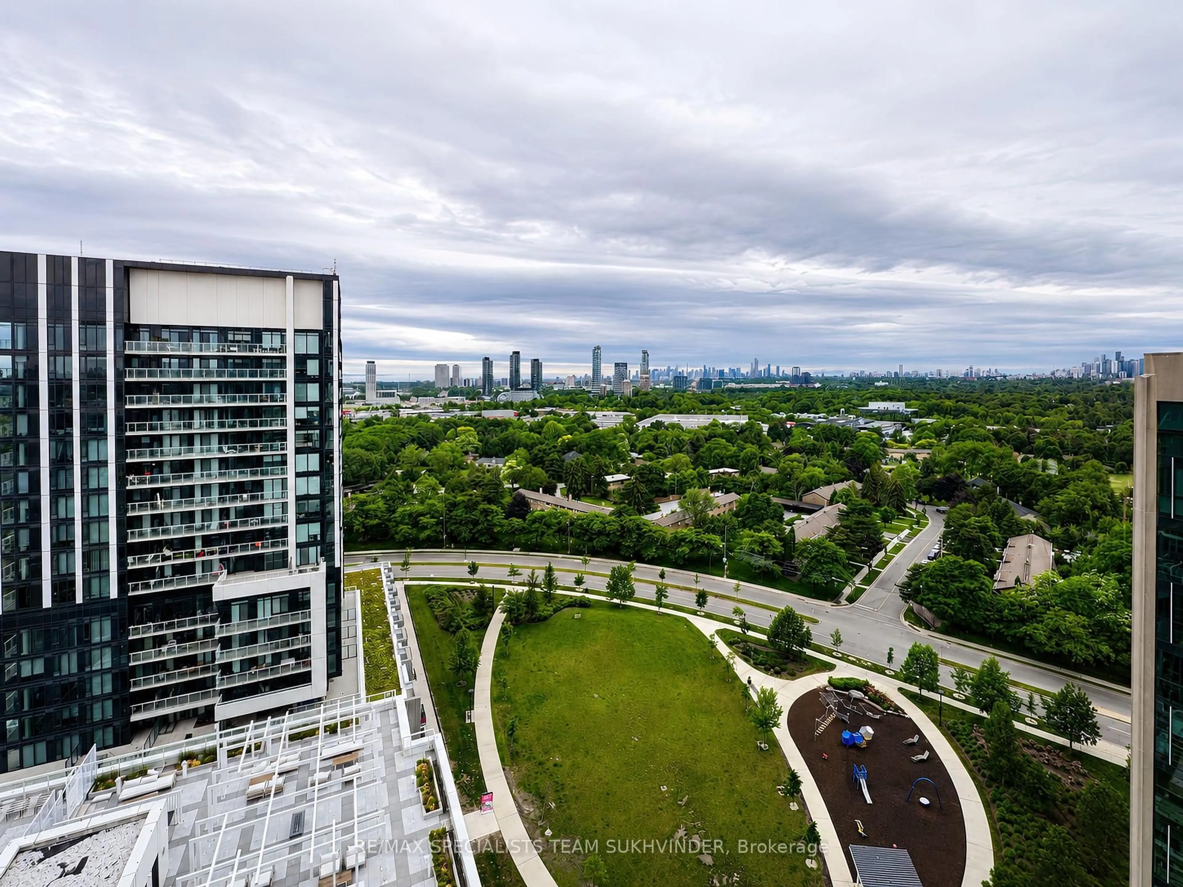 A pic from outside/outdoor area/front of a property/back of a property/a pic from drone, city buildings view from balcony for 50 O'Neill Rd #1511, Toronto Ontario M3C 0R1
