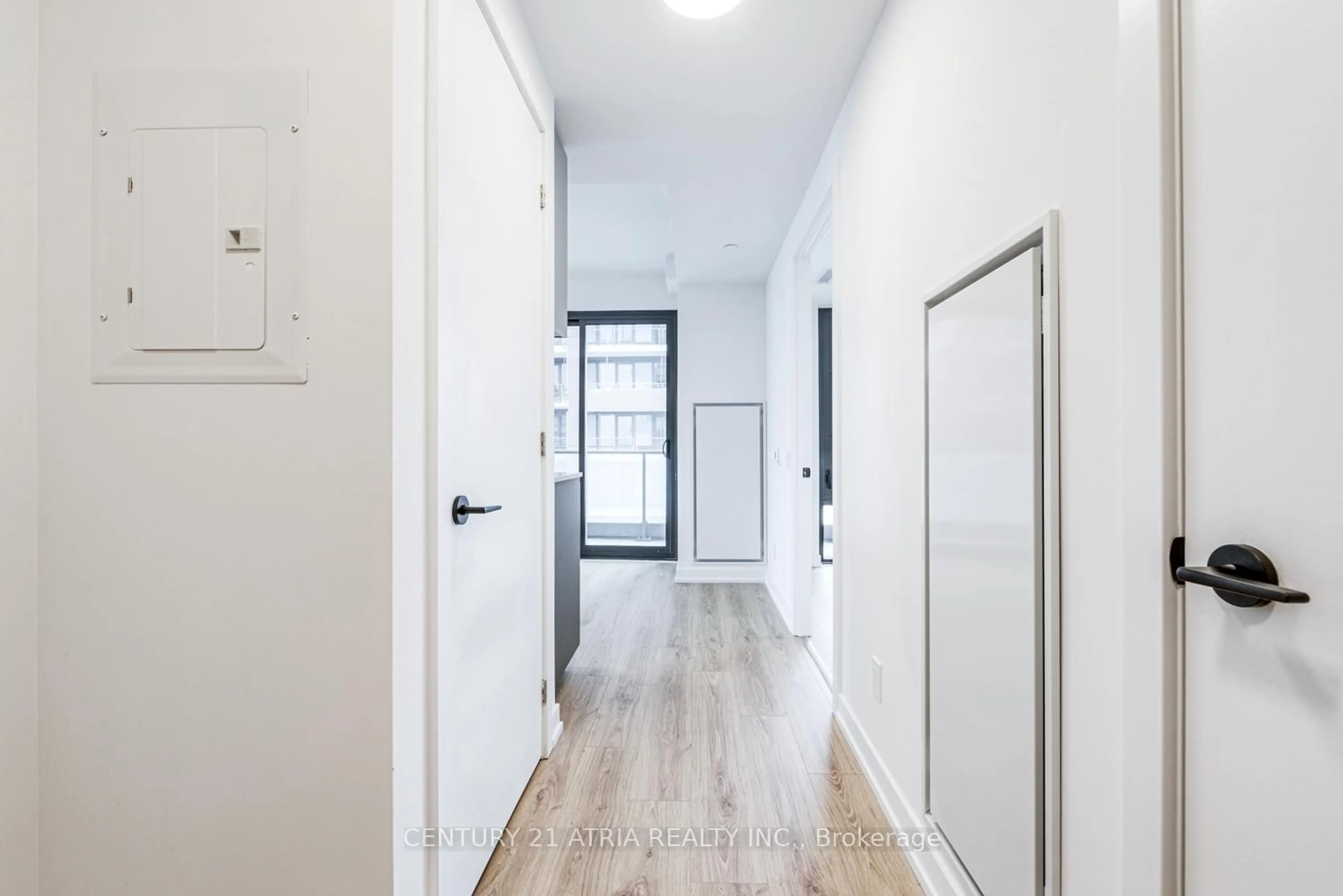 Indoor entryway for 35 Parliament St #2802, Toronto Ontario M5A 0Z5