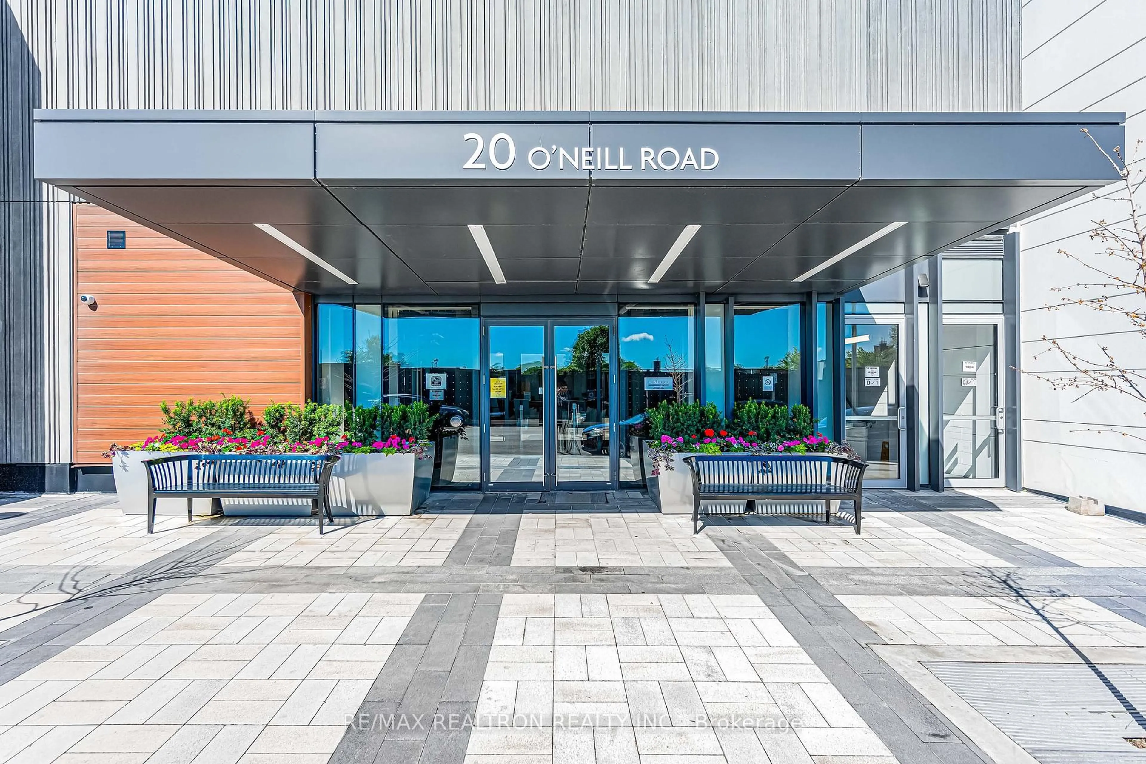 Lobby for 20 Oneill Rd #637, Toronto Ontario M3C 0R2